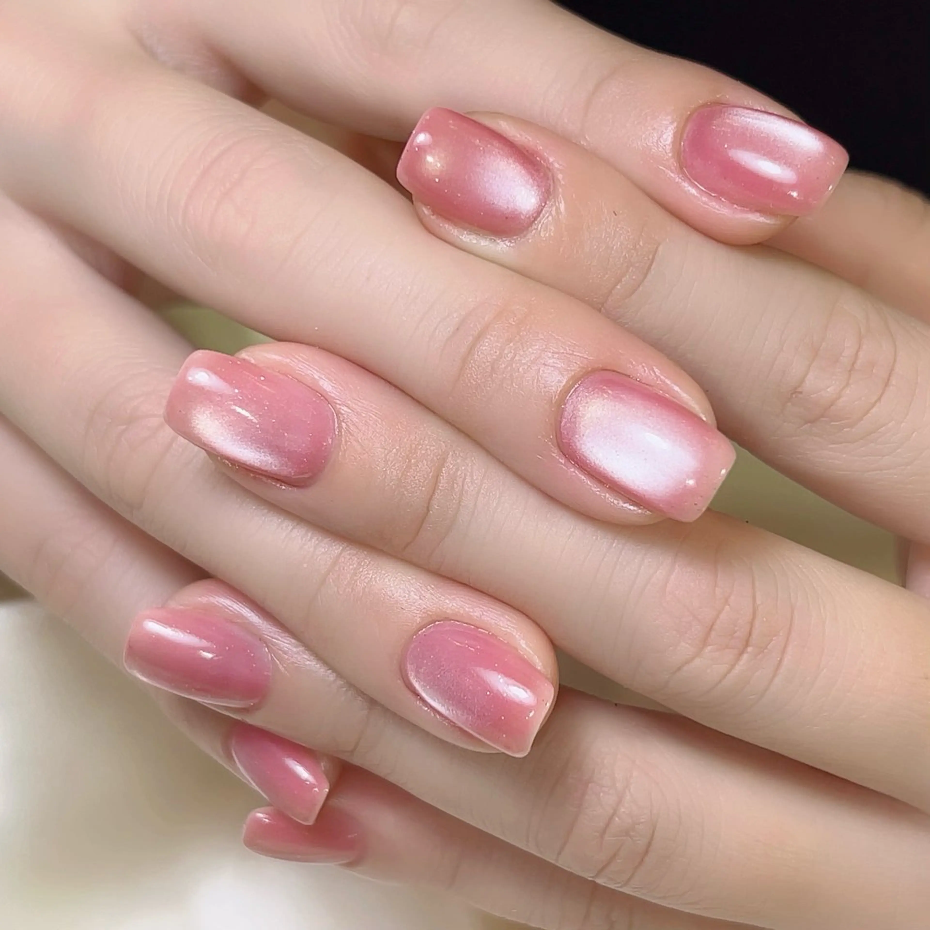 ネイル ジェルネイル マグネットネイル ワンカラーネイル ピンク 春ネイル ハンドネイル Nail Salon CIARA所属・Nail Salon CIARAのネイルデザイン