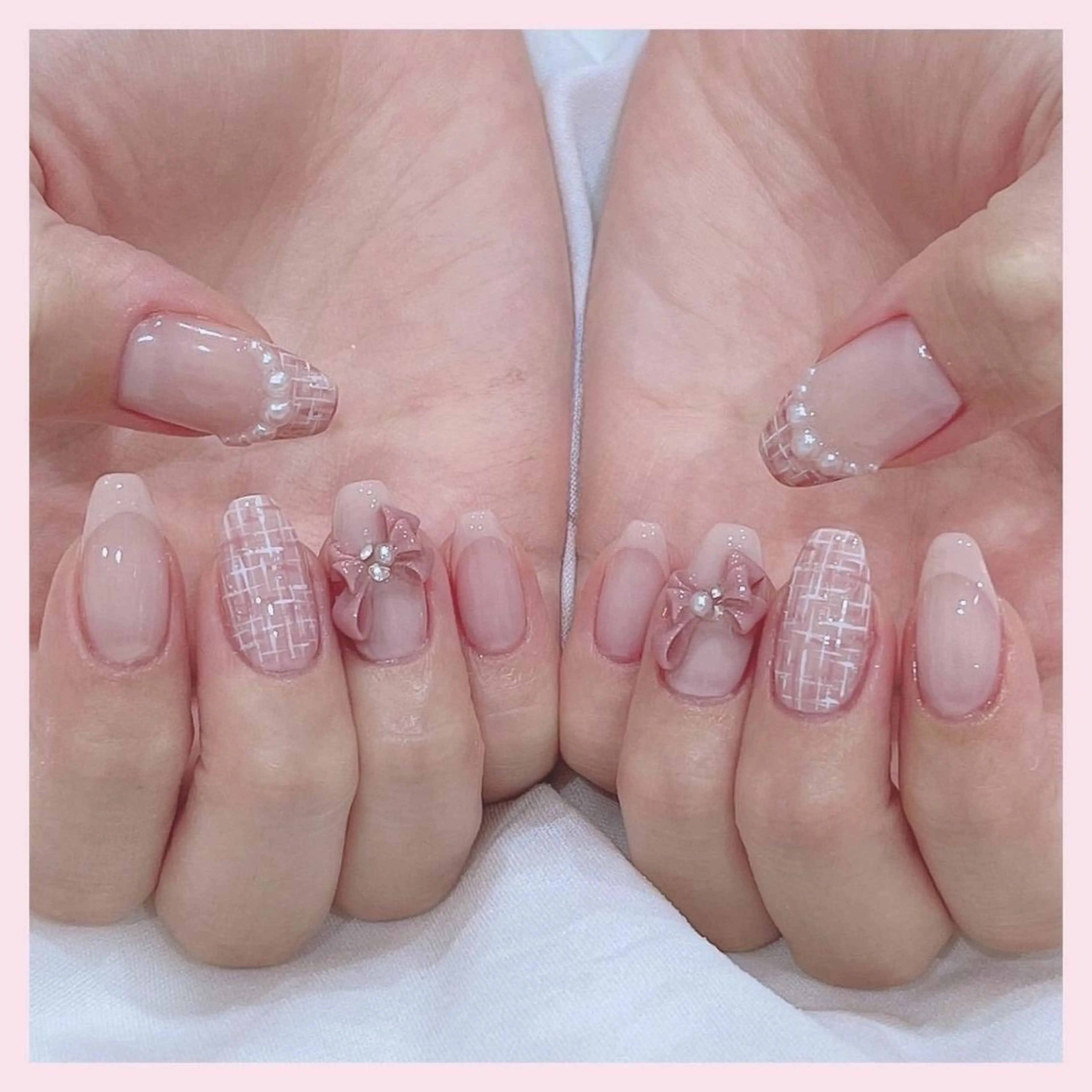 ネイル 長さ出し フレンチネイル グラデーション 卒業式 マグネットネイル ハンドネイル MIHANA SAKURAのネイルデザイン