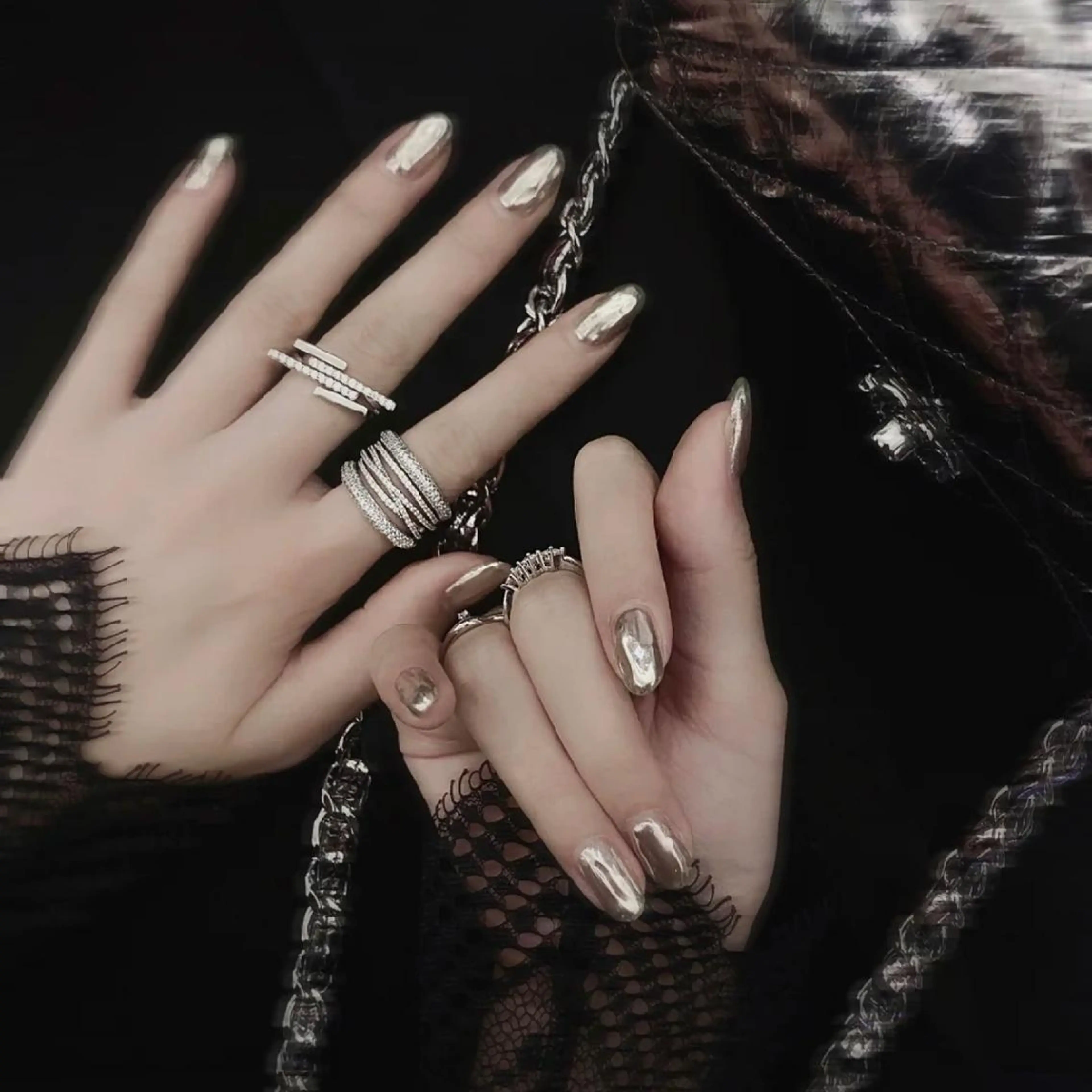 セミロング ネイル ミラーネイル フィルイン・深爪矯正 長さ出し🎀のネイルデザイン