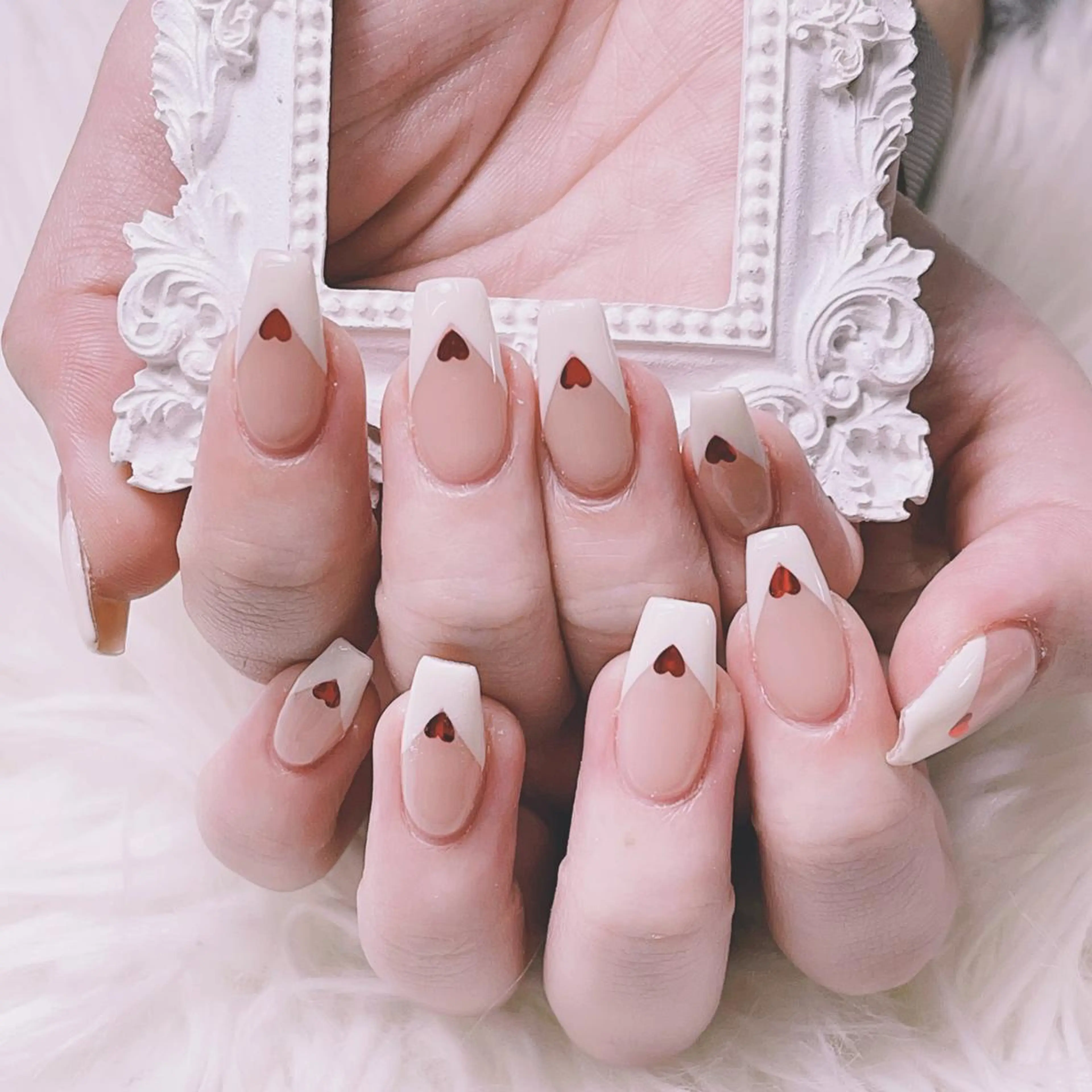 メンズ ネイル アートネイル フレンチネイル ジェルネイル キラキラネイル パラジェル ハンドネイル Bloom スカルプ専門店のネイルデザイン