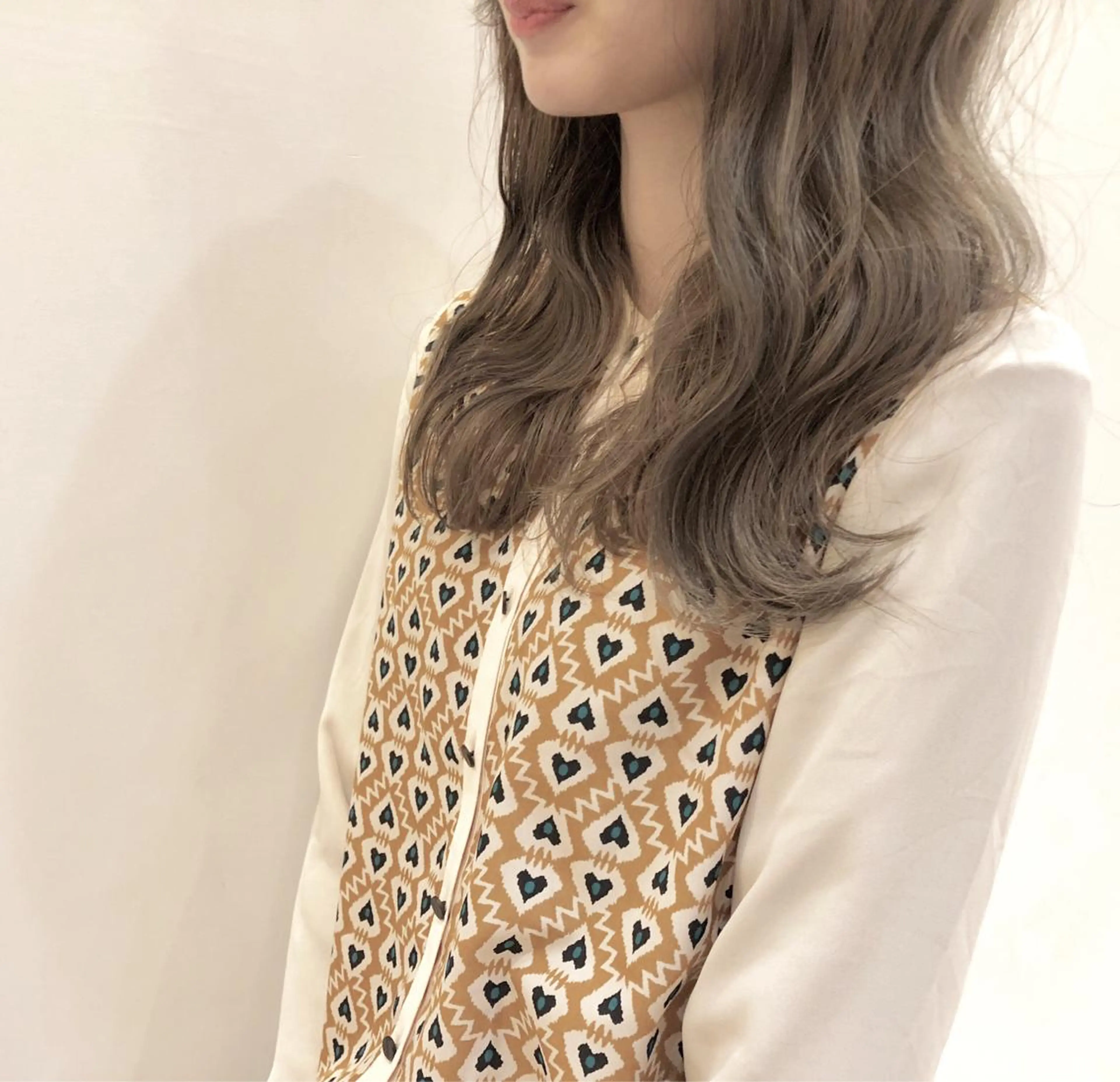 ミディアム カラー グレージュ シールエクステ×美髪 改善/ヨシモトカンジのヘアスタイル