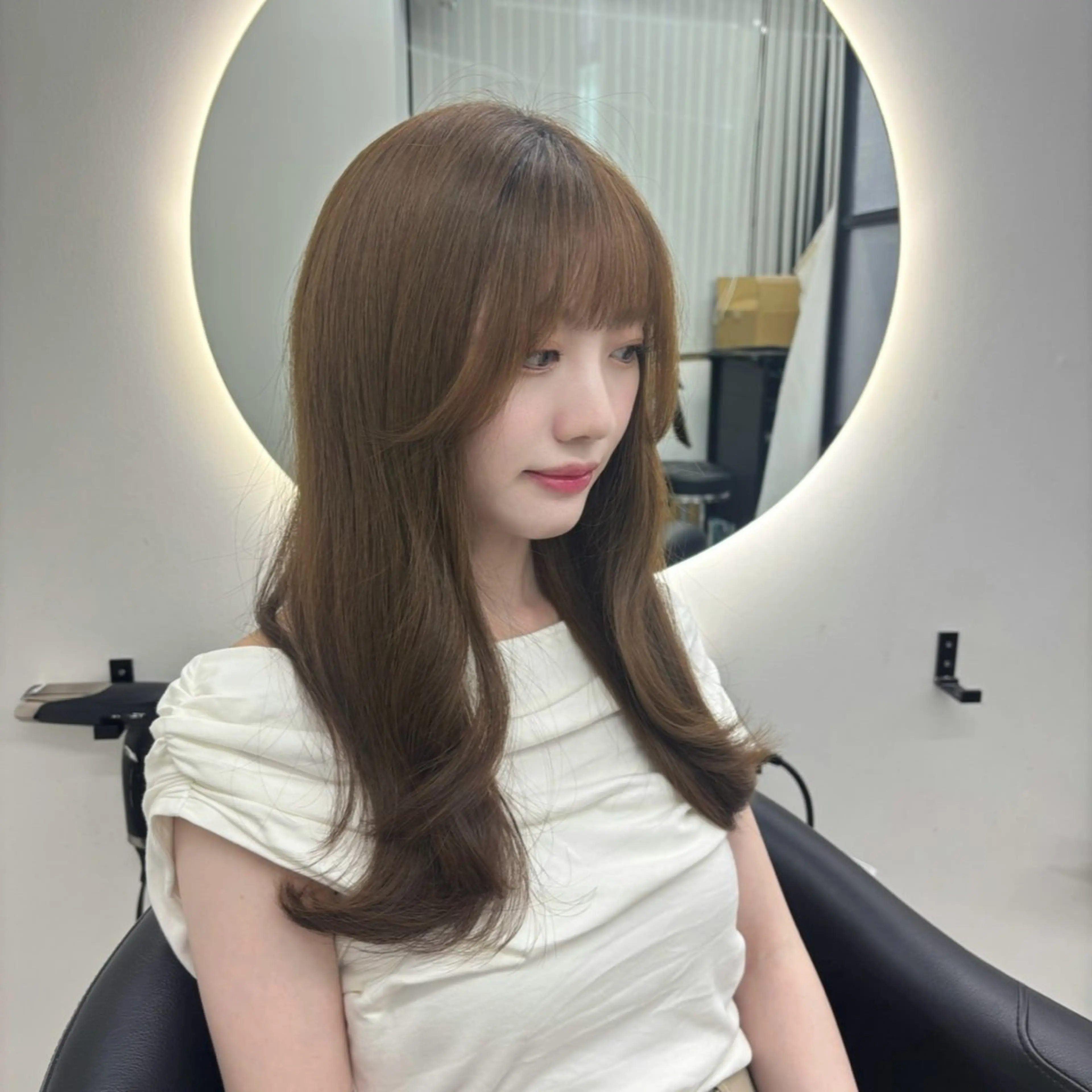 ロング カット Ren. 🦋デザインカラーのヘアスタイル