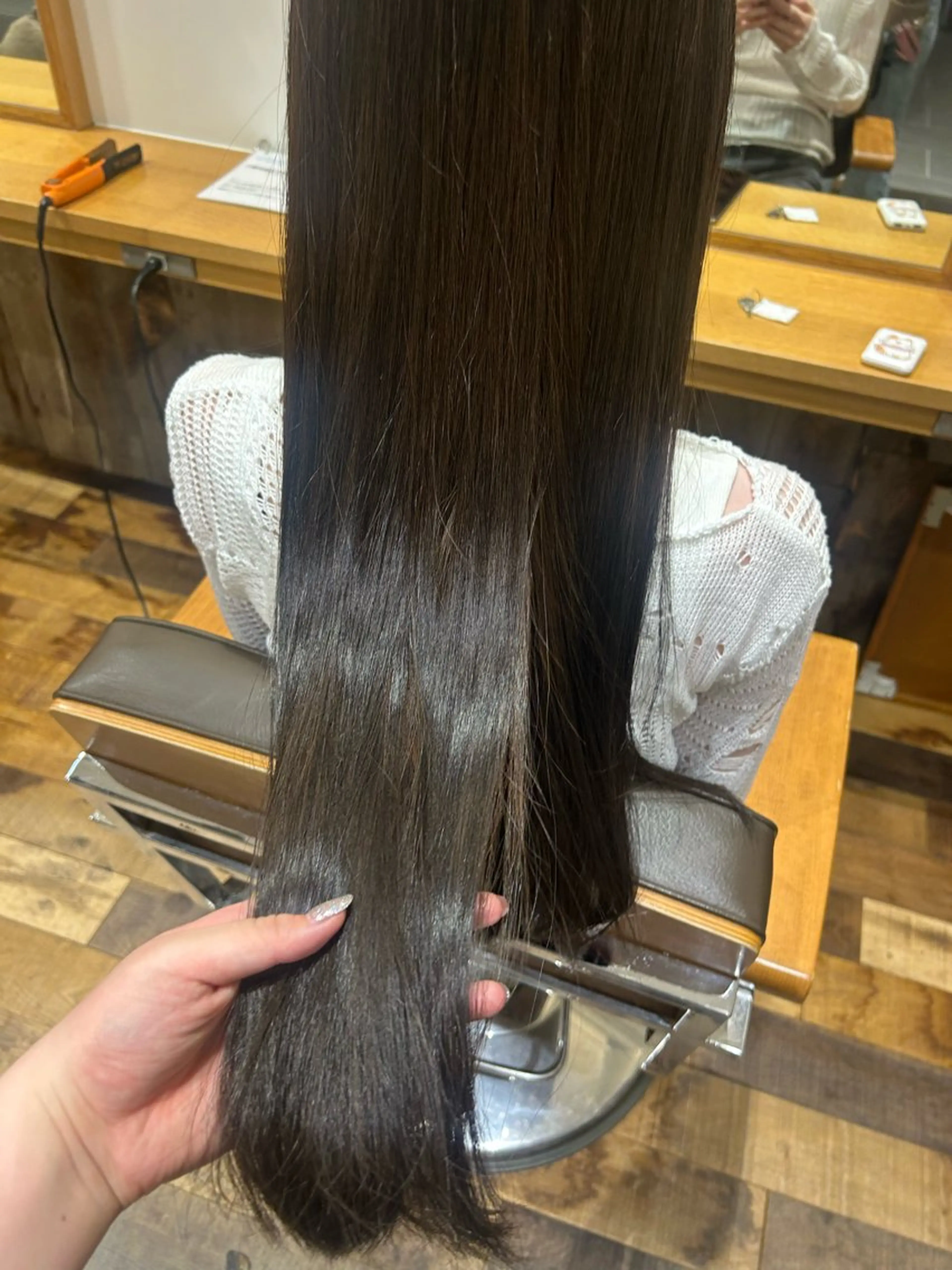 【梅雨の時期に向けて🐸☔】縮毛矯正モデルの写真