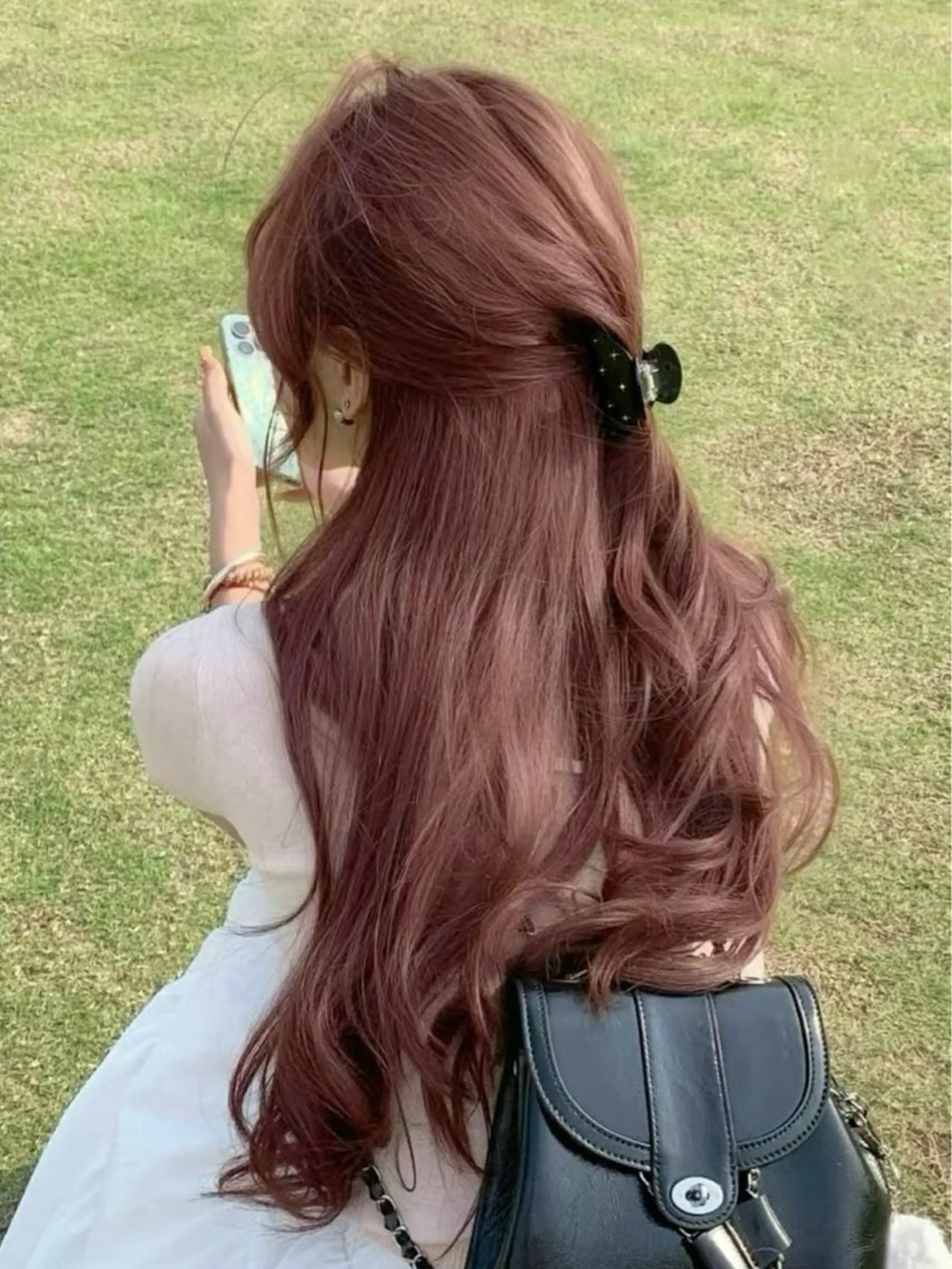 ロング カラー トレンド暖色ヘア🍒 miu🍒のヘアスタイル