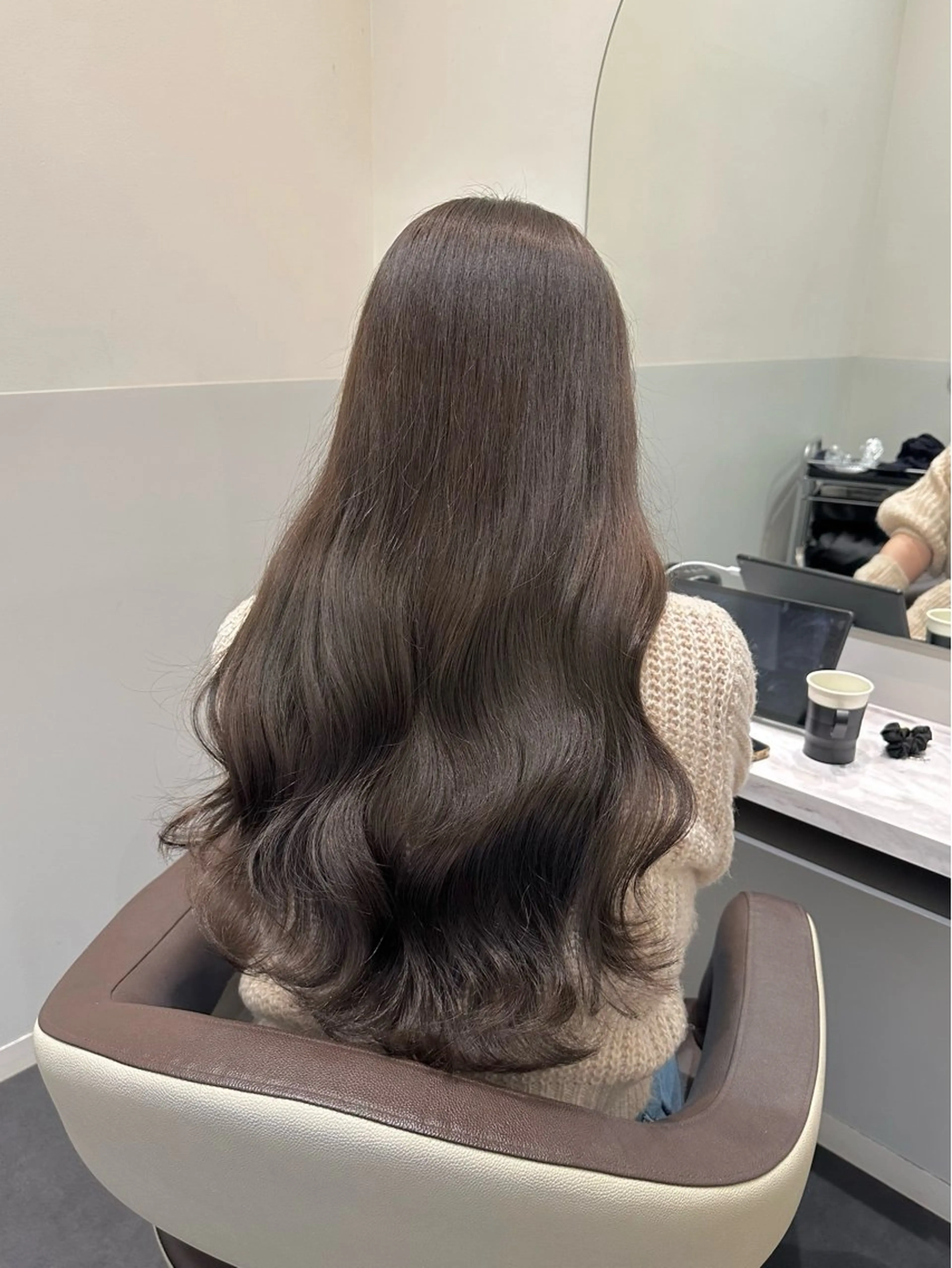 ロング カラー ブリーチ グレージュ ブリーチなしカラー オリーブグレージュ オリーブグレー カット ヘアカラー トリートメント LUMO所属・矢野 晃平のヘアスタイル