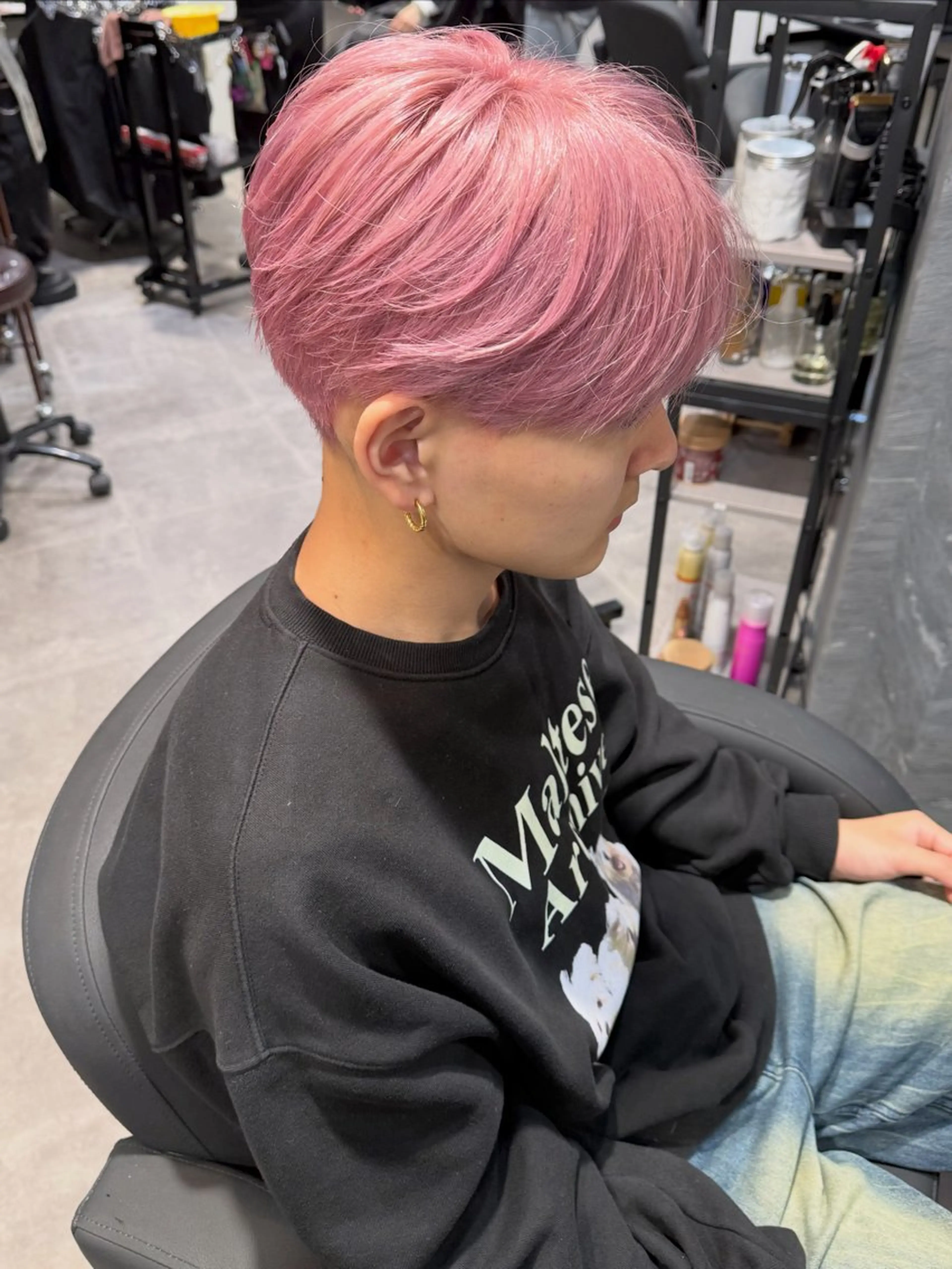 ショート ヘアカラー kanta 梅田 韓国ハイトーンのヘアスタイル