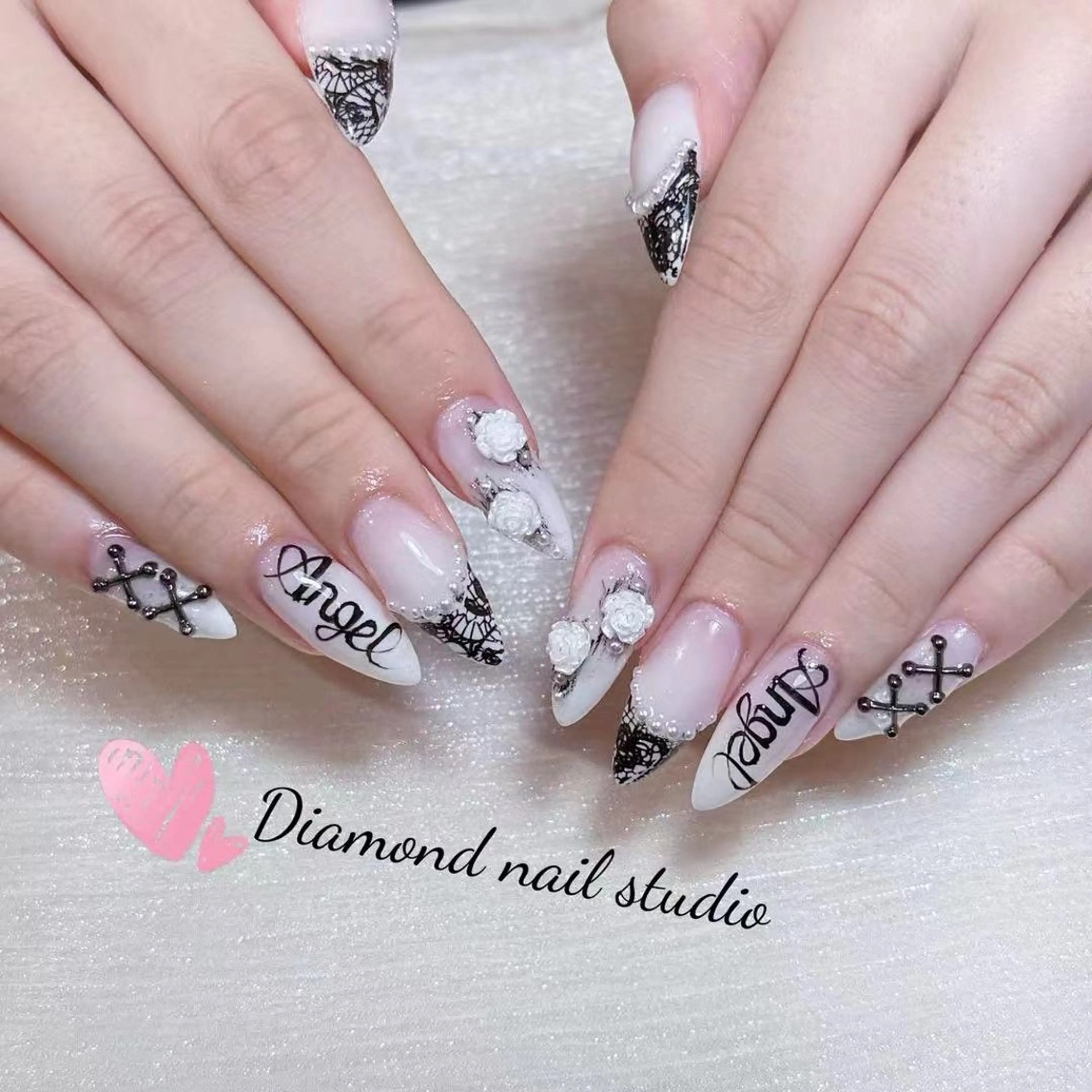 ネイル アートネイル オーロラネイル ガーリー キラキラネイル マグネットネイル Plenty Kokona🩷のネイルデザイン