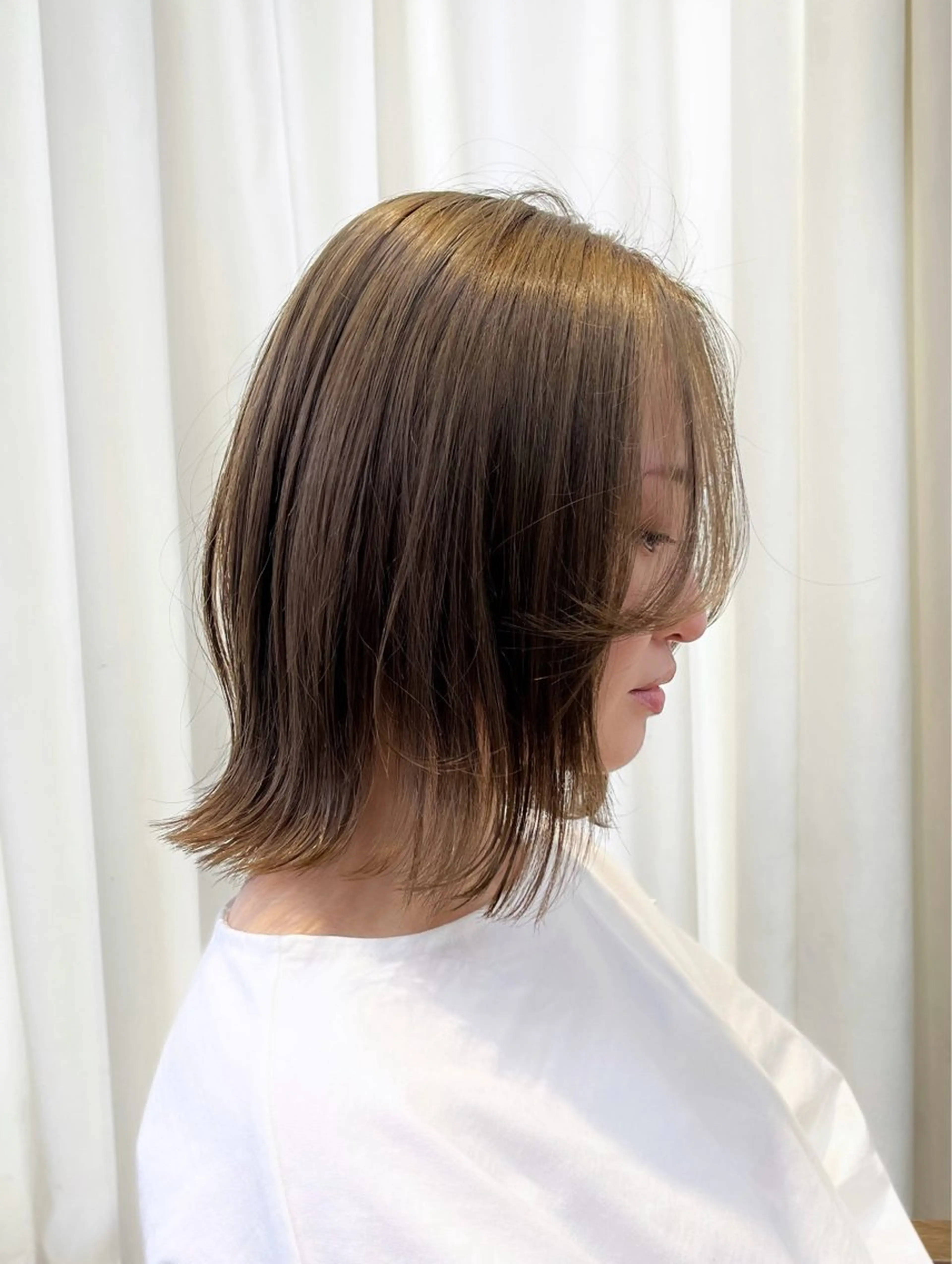 ミディアム カット ヘアカラー sana /レイヤー/ショートのヘアスタイル