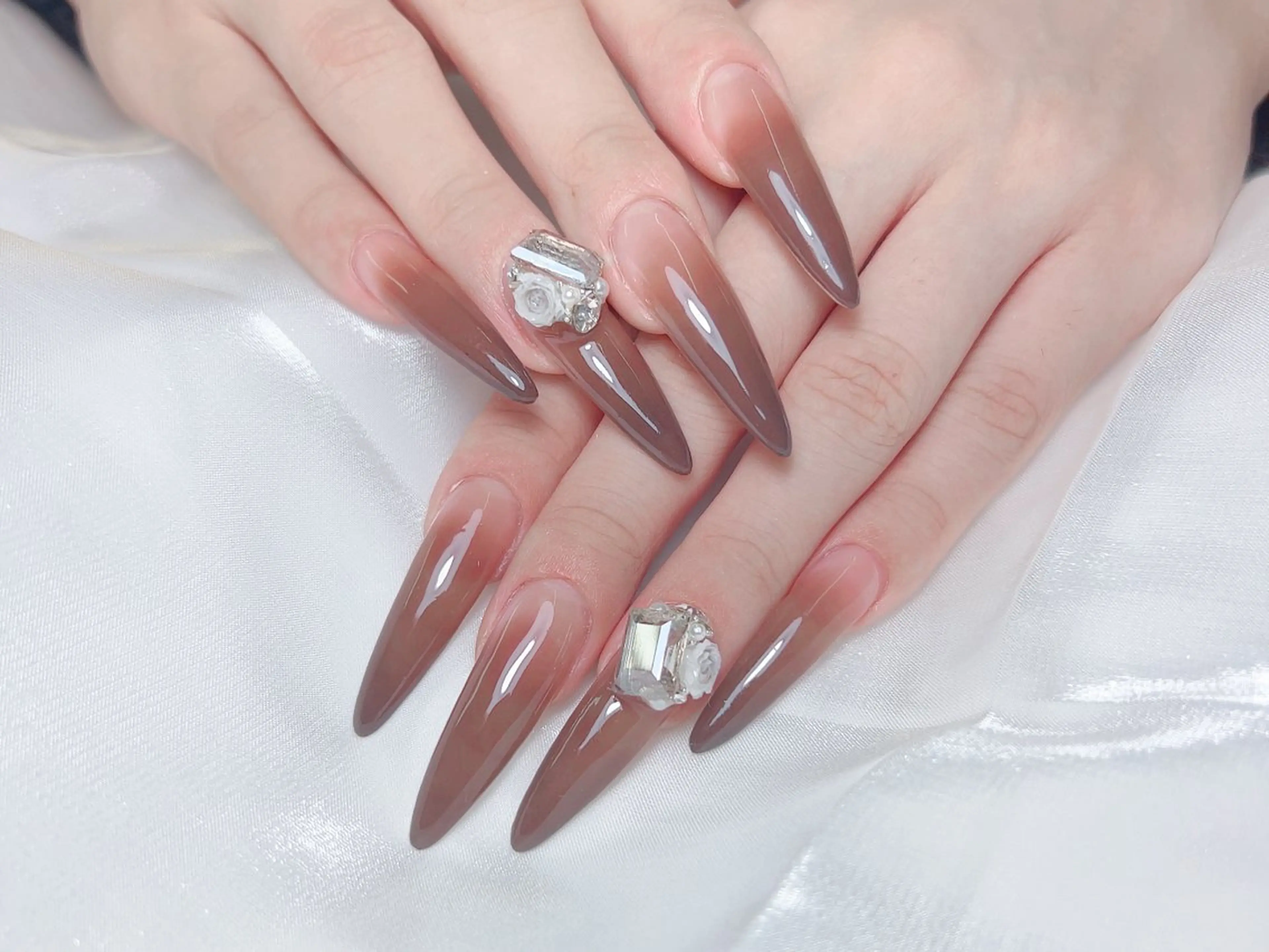 ネイル M🌷nail 長さだし専門店のネイルデザイン