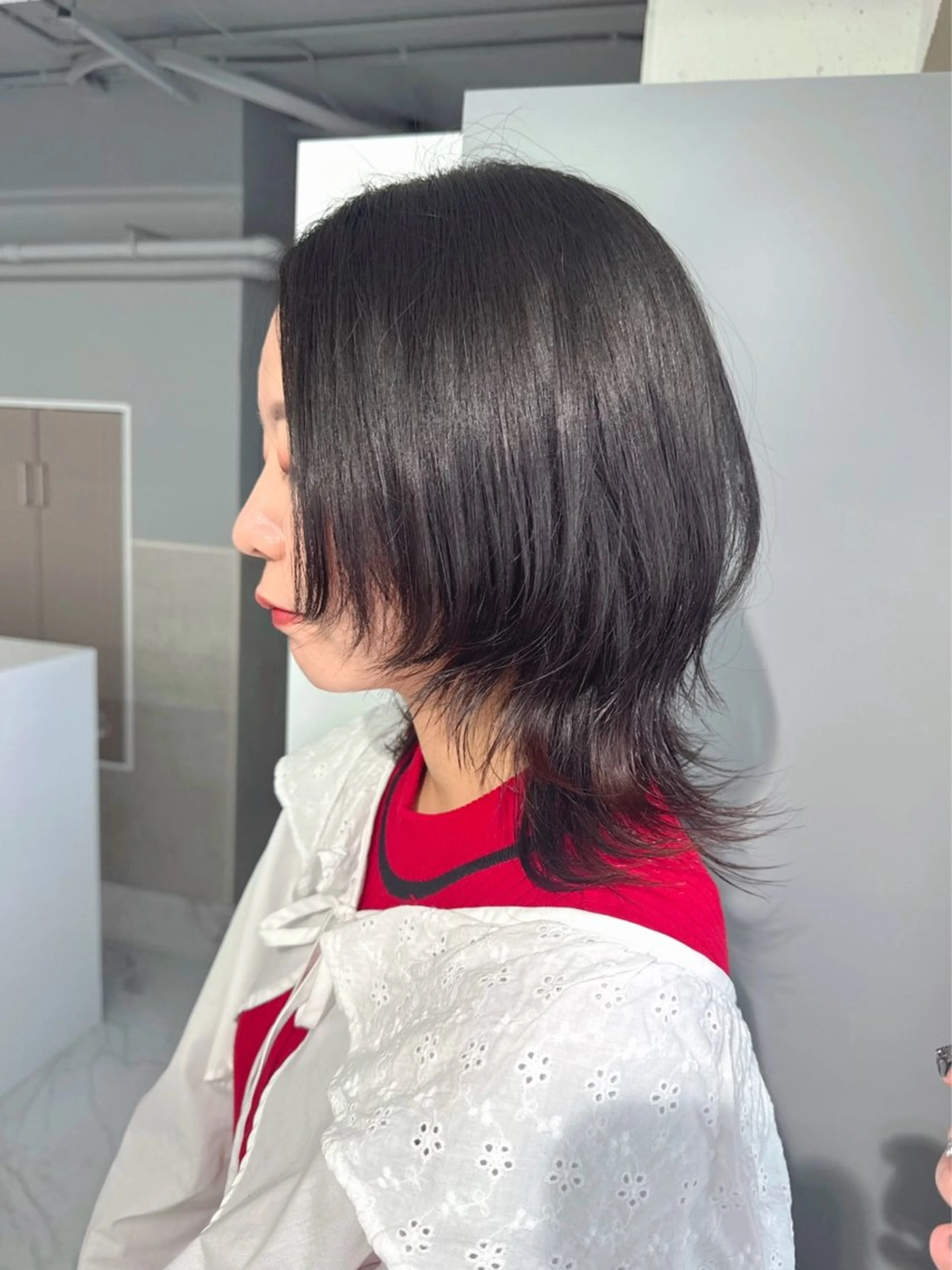 ミディアム カット Mana/似合わせ レイヤー/ウルフのヘアスタイル