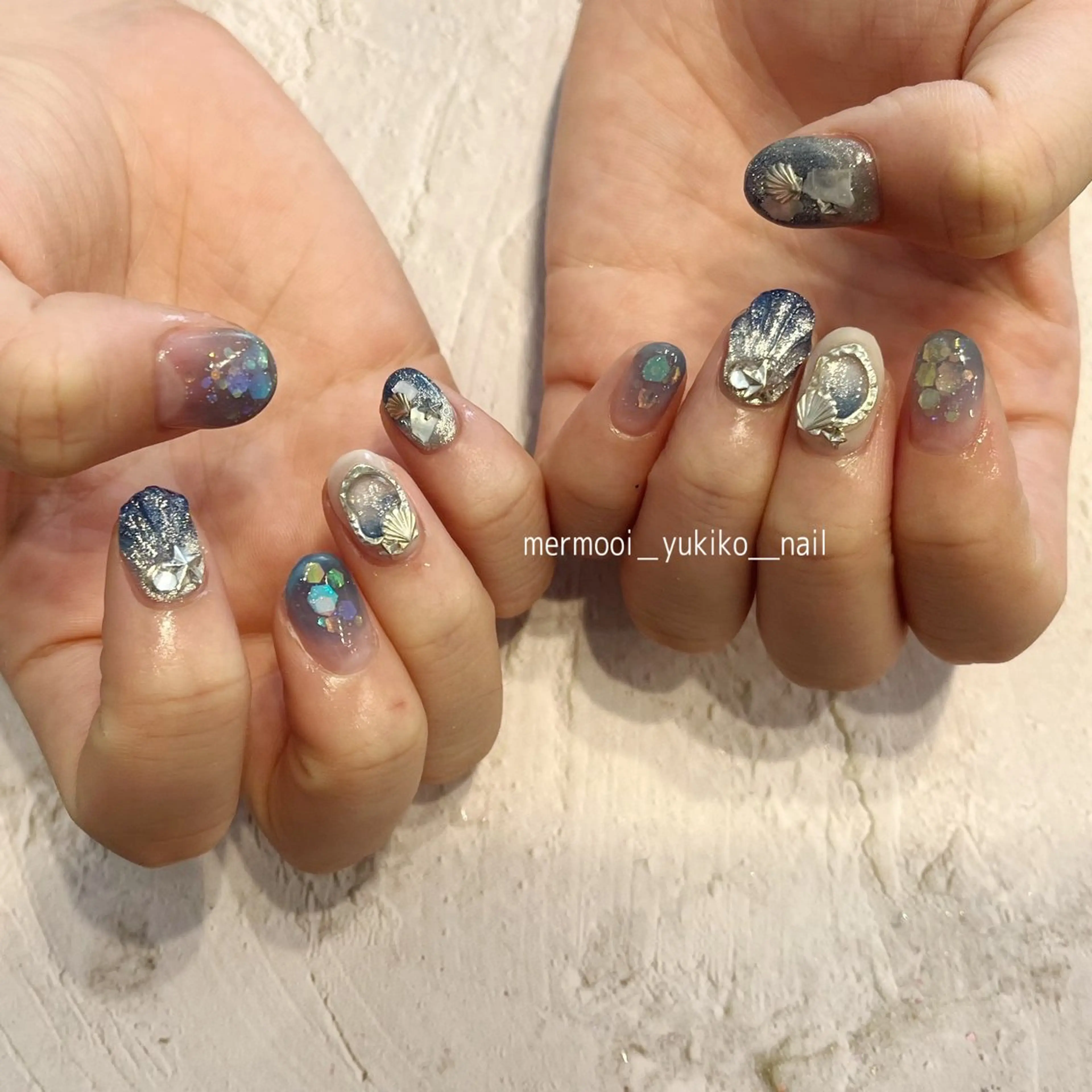 ネイル アートネイル ブルー ジェルネイル 韓国ネイル ニュアンスネイル melumooi nailのネイルデザイン
