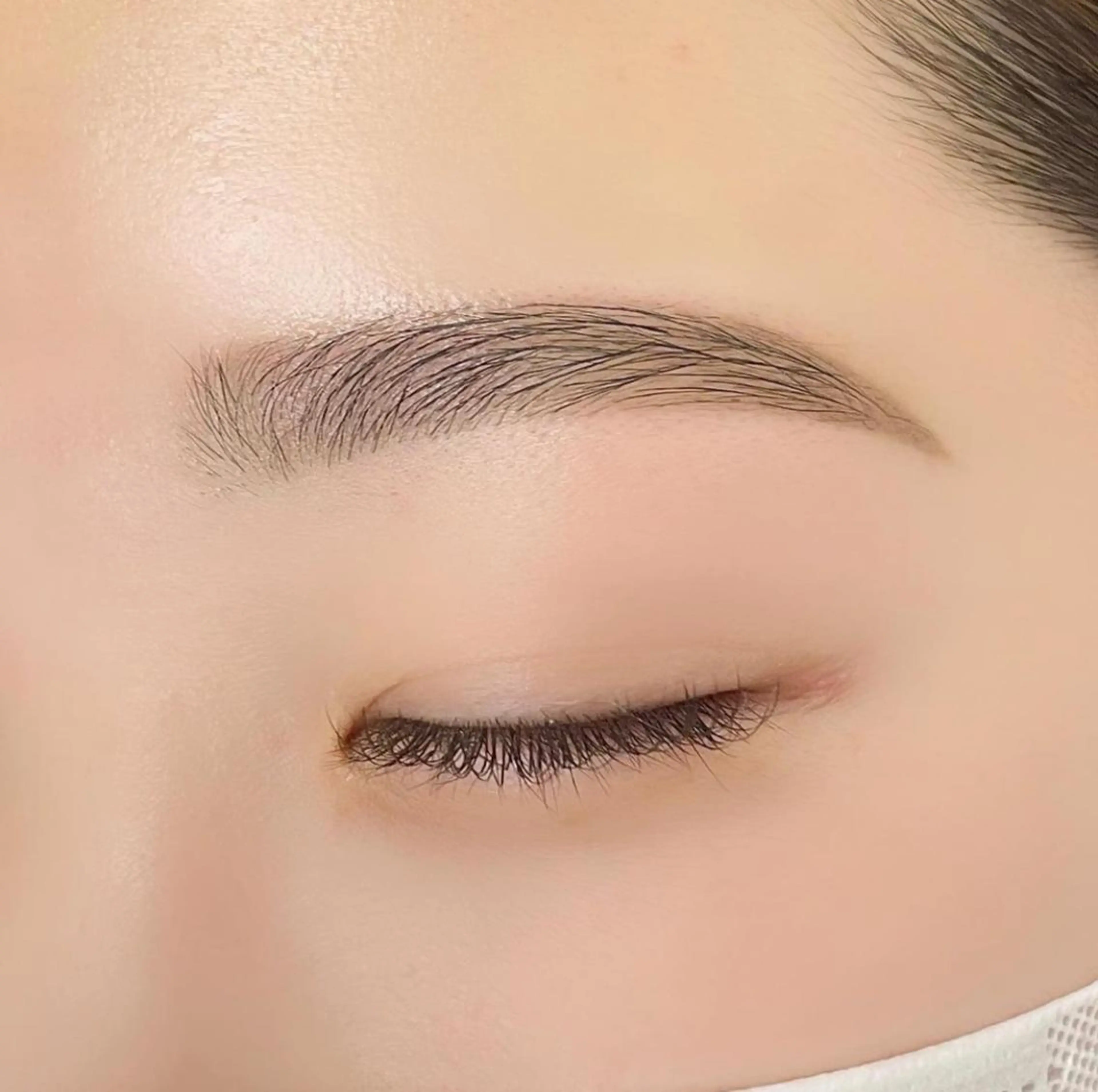 アイブロウ nail salon GERBERAのネイルデザイン