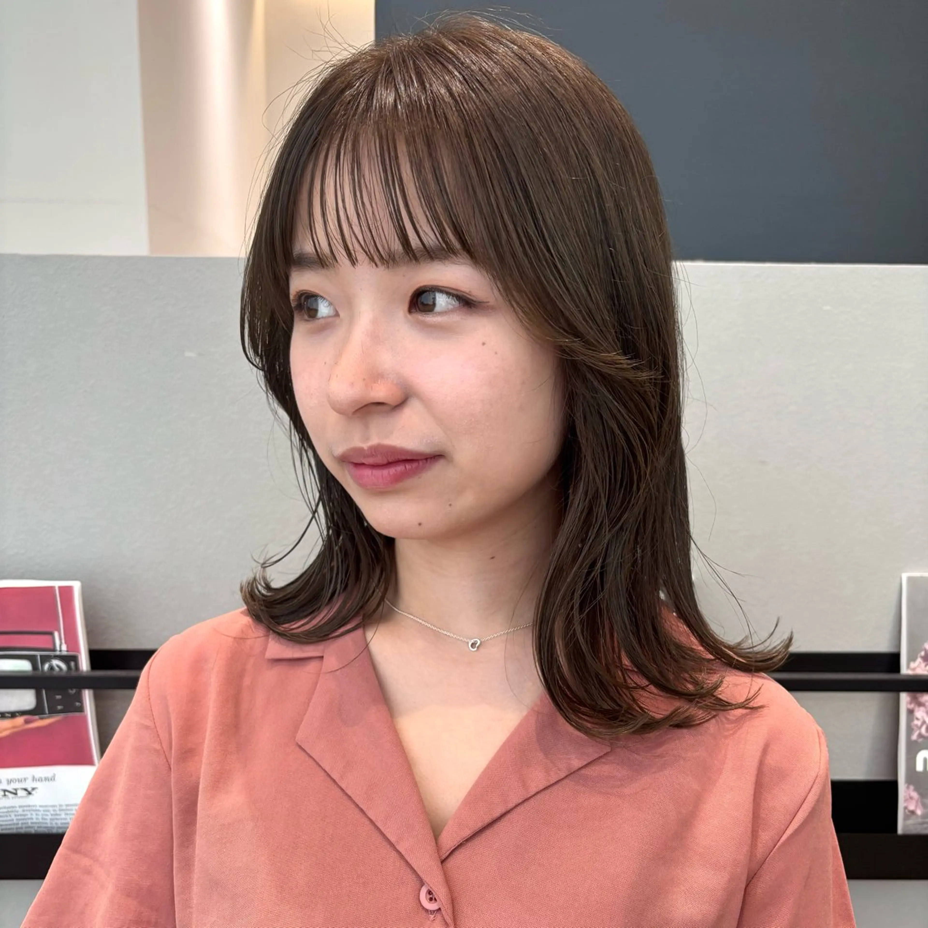 ミディアム カラー ベージュカラー ヘーゼル カット ヘアカラー 透明感カラー/ レイヤーkotonoのヘアスタイル