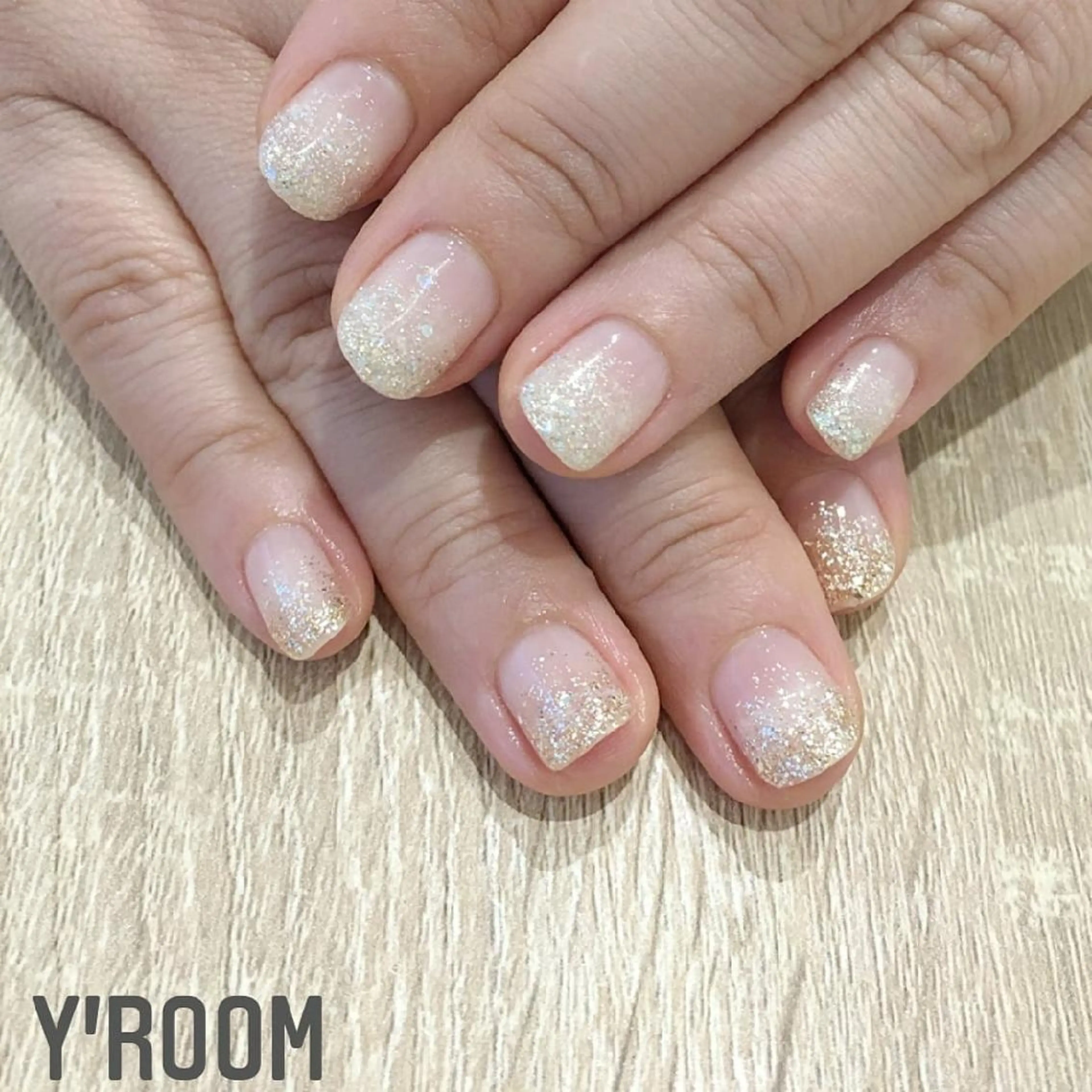 ネイル フラッシュネイル ジェルネイル ラメ(グリッター) ラメグラデーション マグネットネイル ハンドネイル YUKA （ネイリスト）のネイルデザイン