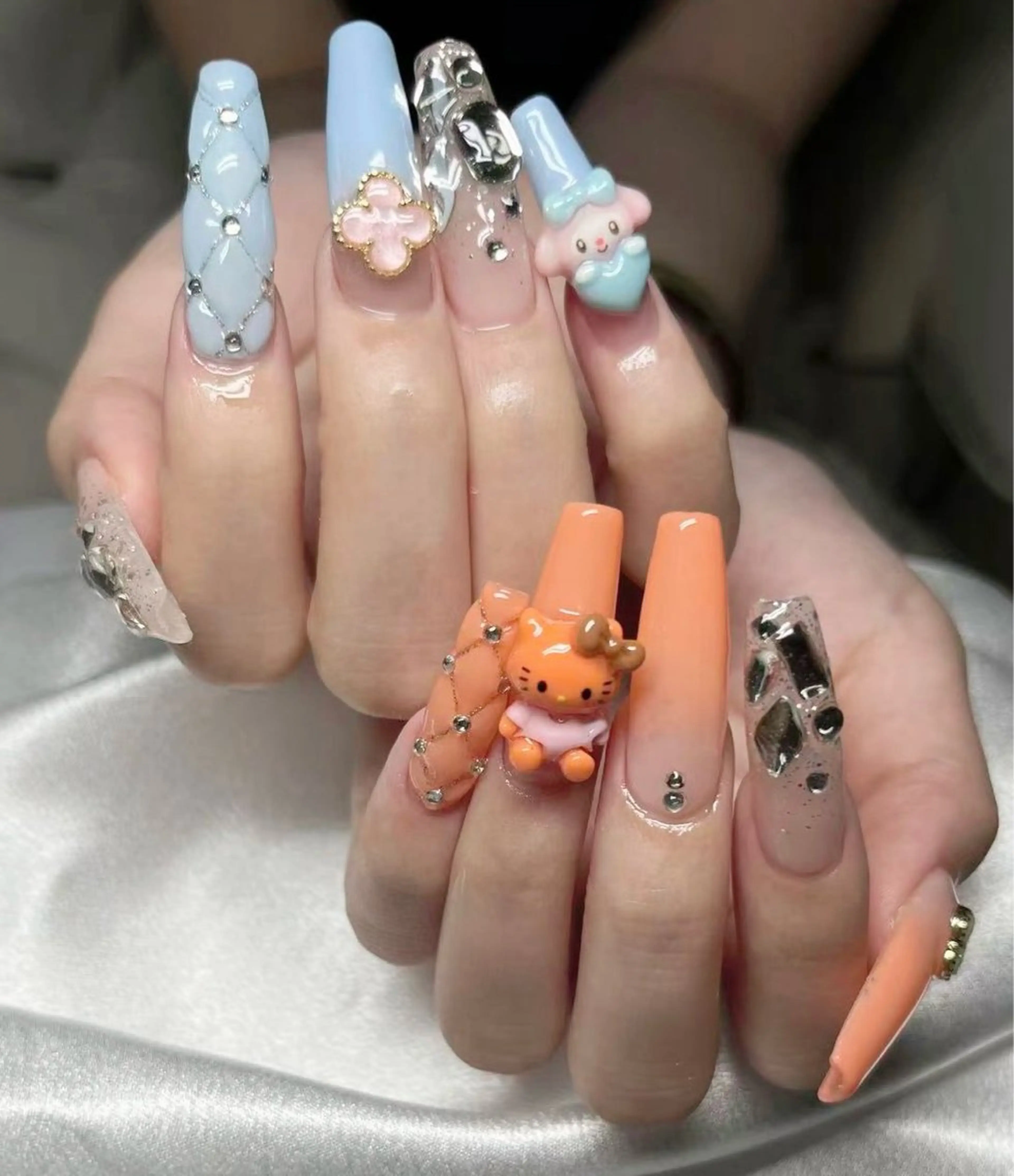 ネイル アヤメネイル 最新チップスカルプのネイルデザイン