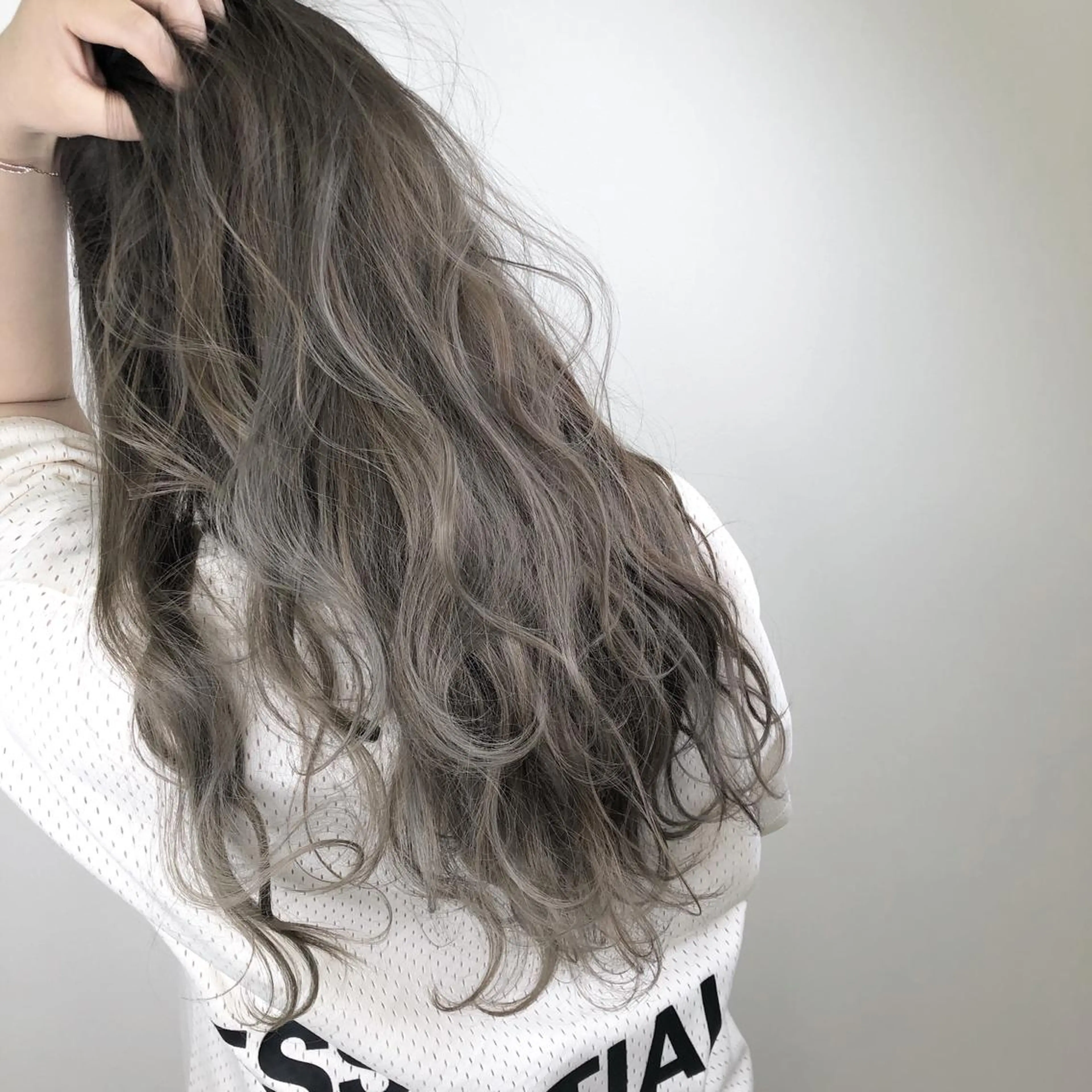 ミディアム カラー 髪質改善 カラー専門店のヘアスタイル