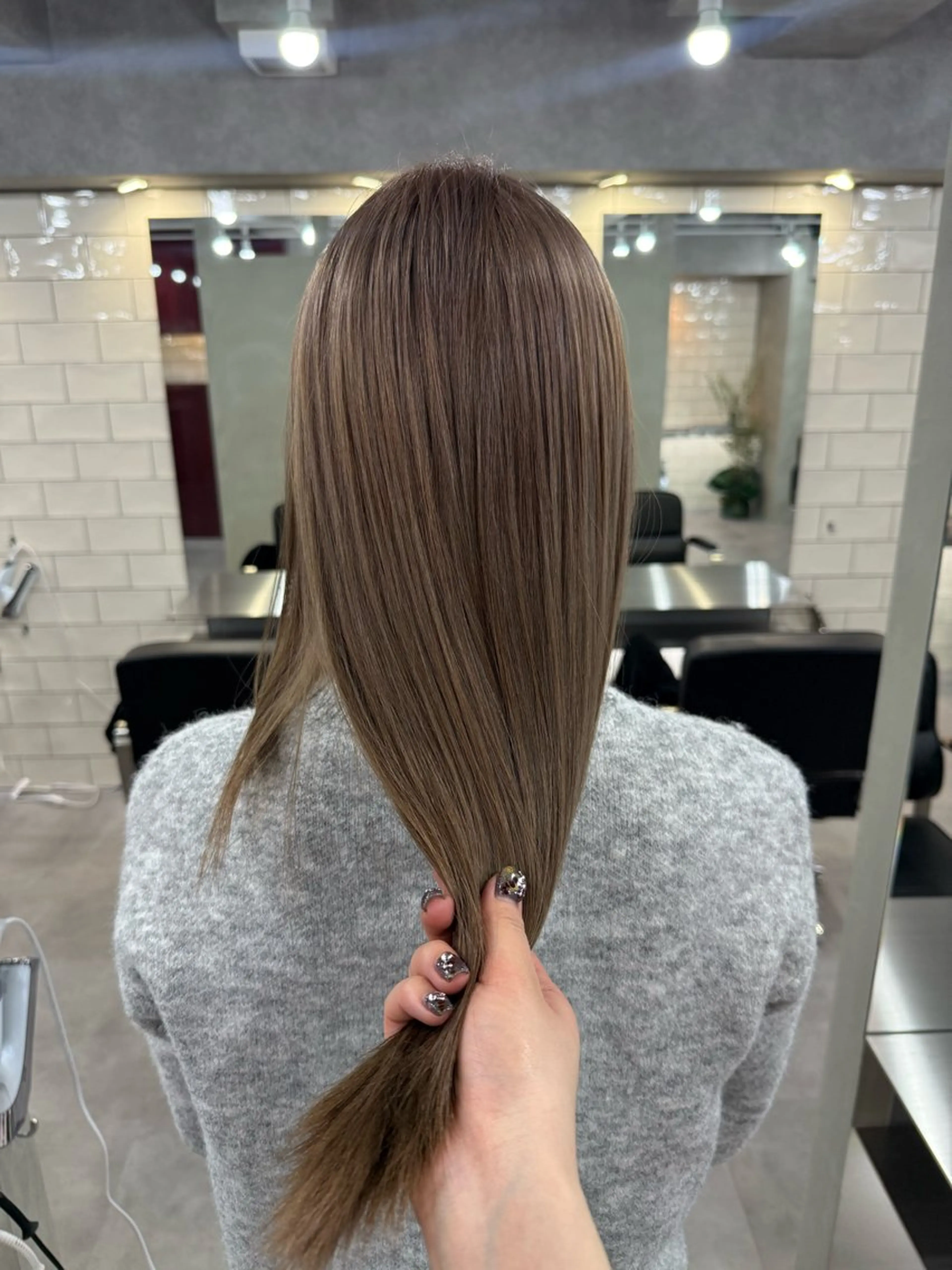 セミロング ヘアカラー 海外レイヤー/ ブロンドKazuhaのヘアスタイル