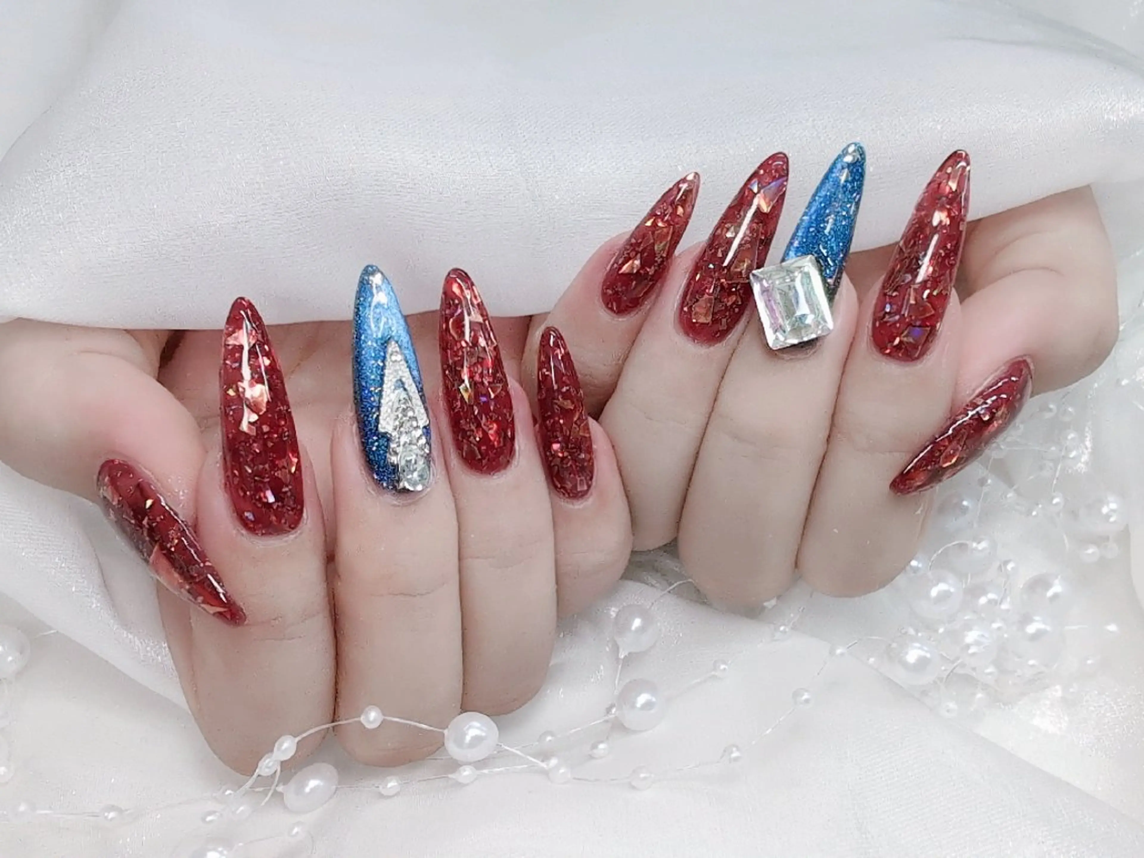 ネイル フラッシュネイル フレンチネイル キラキラネイル ラメ(グリッター) マグネットネイル Chouette Nailのネイルデザイン