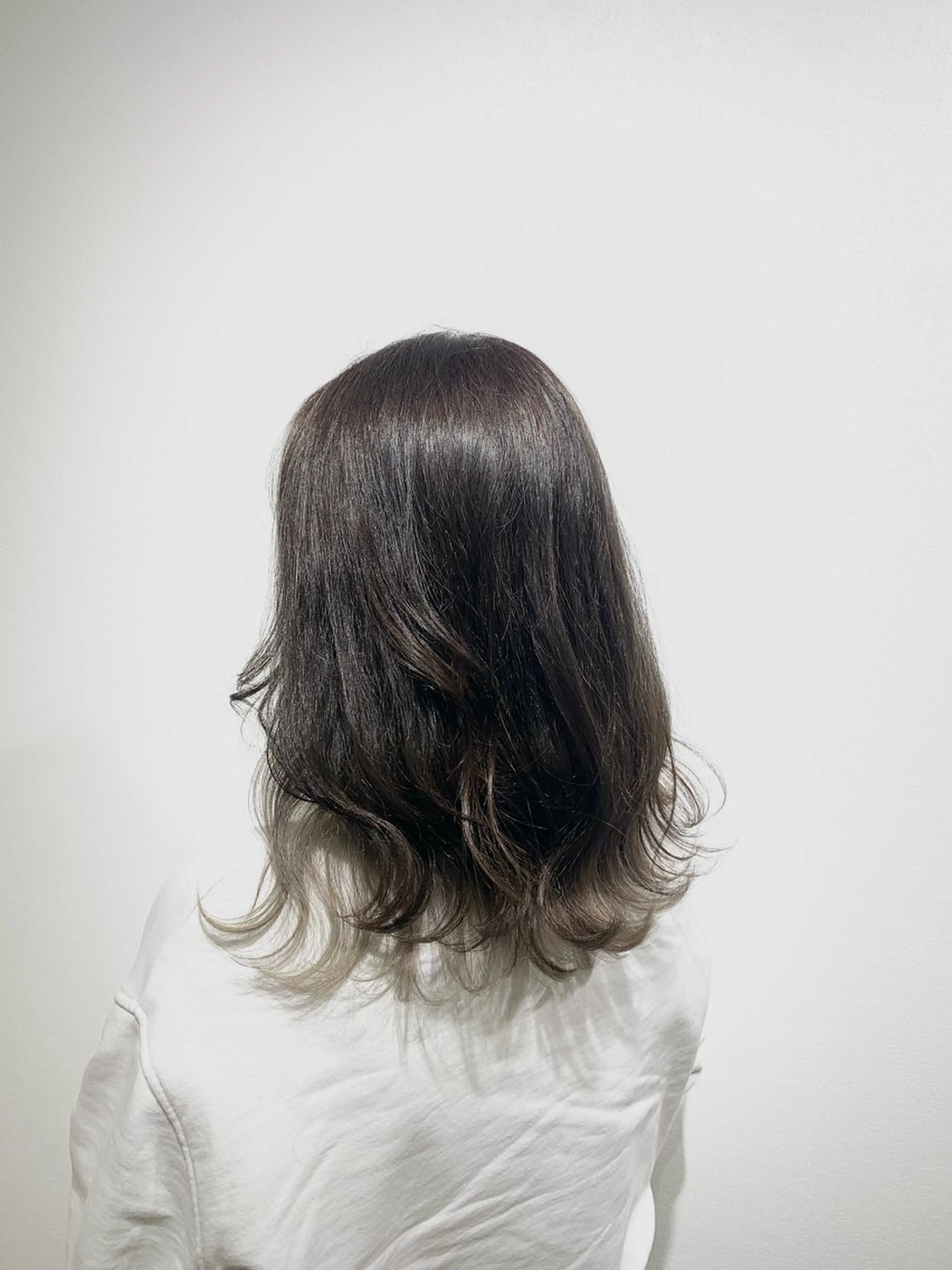 ミディアム カラー ヘアアレンジ キヨミ 韓国レイヤーカットのヘアスタイル