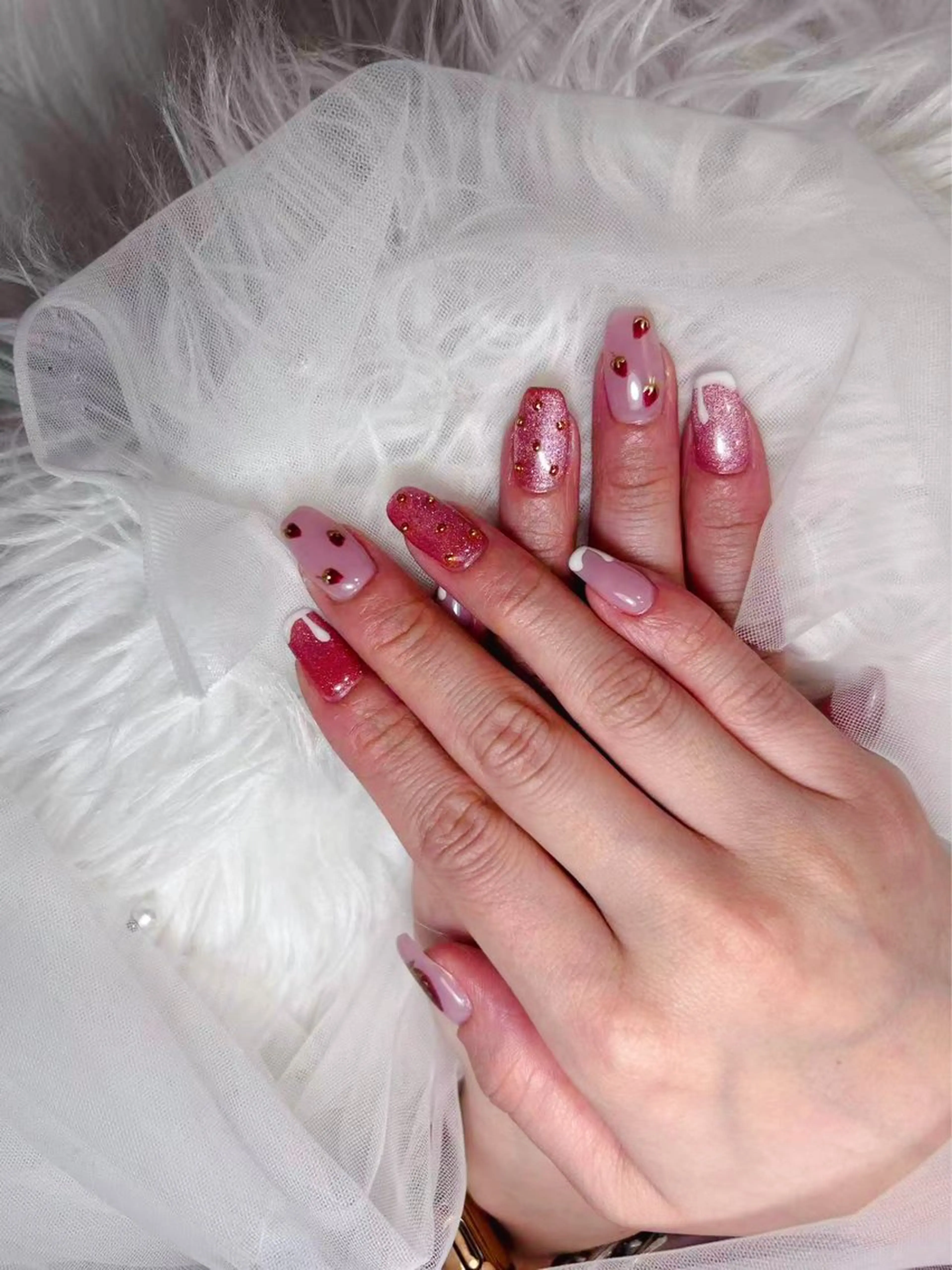 ネイル アートネイル 桜ネイル フレンチネイル ガラスフレンチ グラデーション ハンドネイル 🌈 Laule'aのネイルデザイン