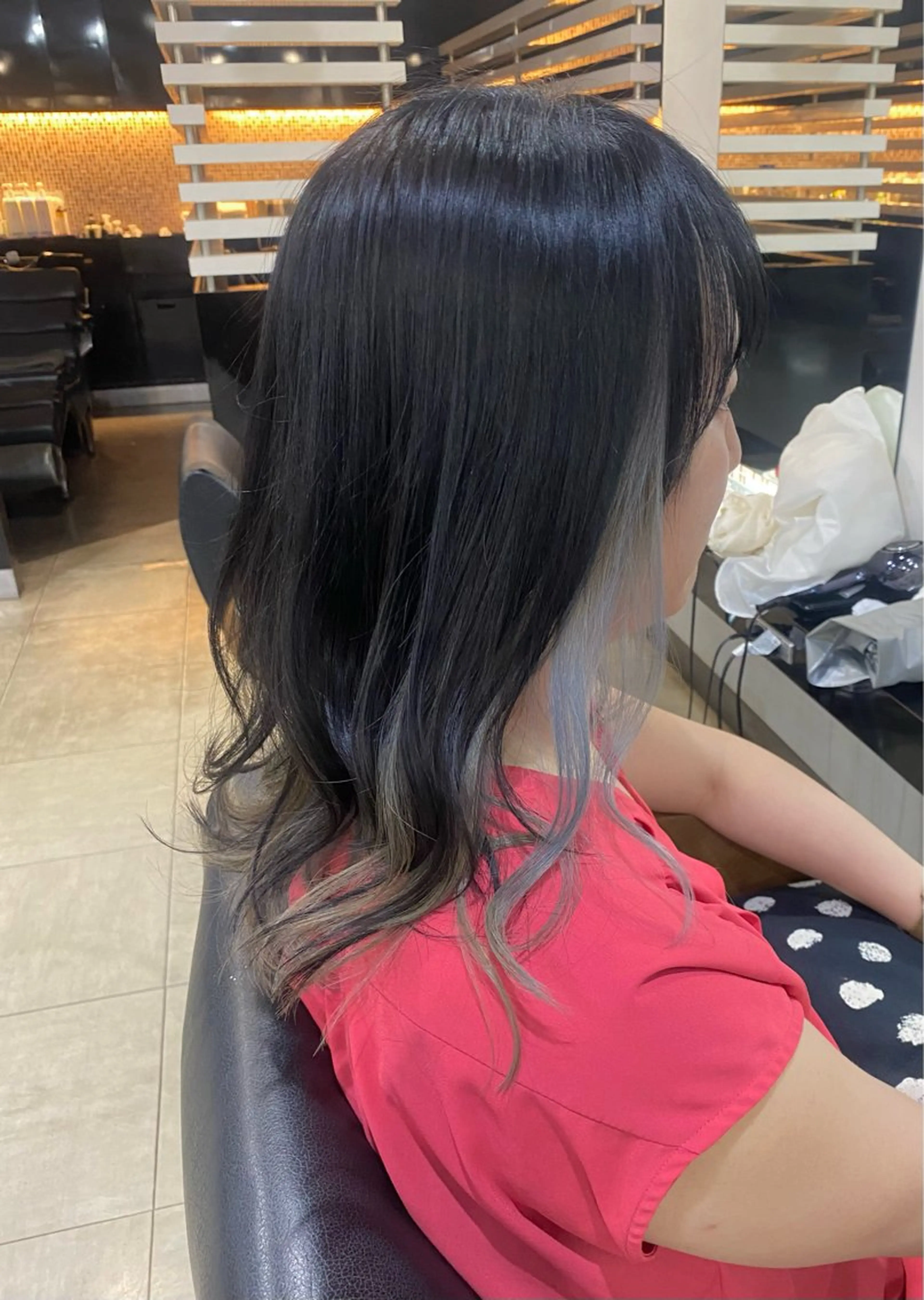 セミロング カラー ヘアアレンジ 黒髪 ブルーカラー ブルーブラック 烏山 達也のヘアスタイル