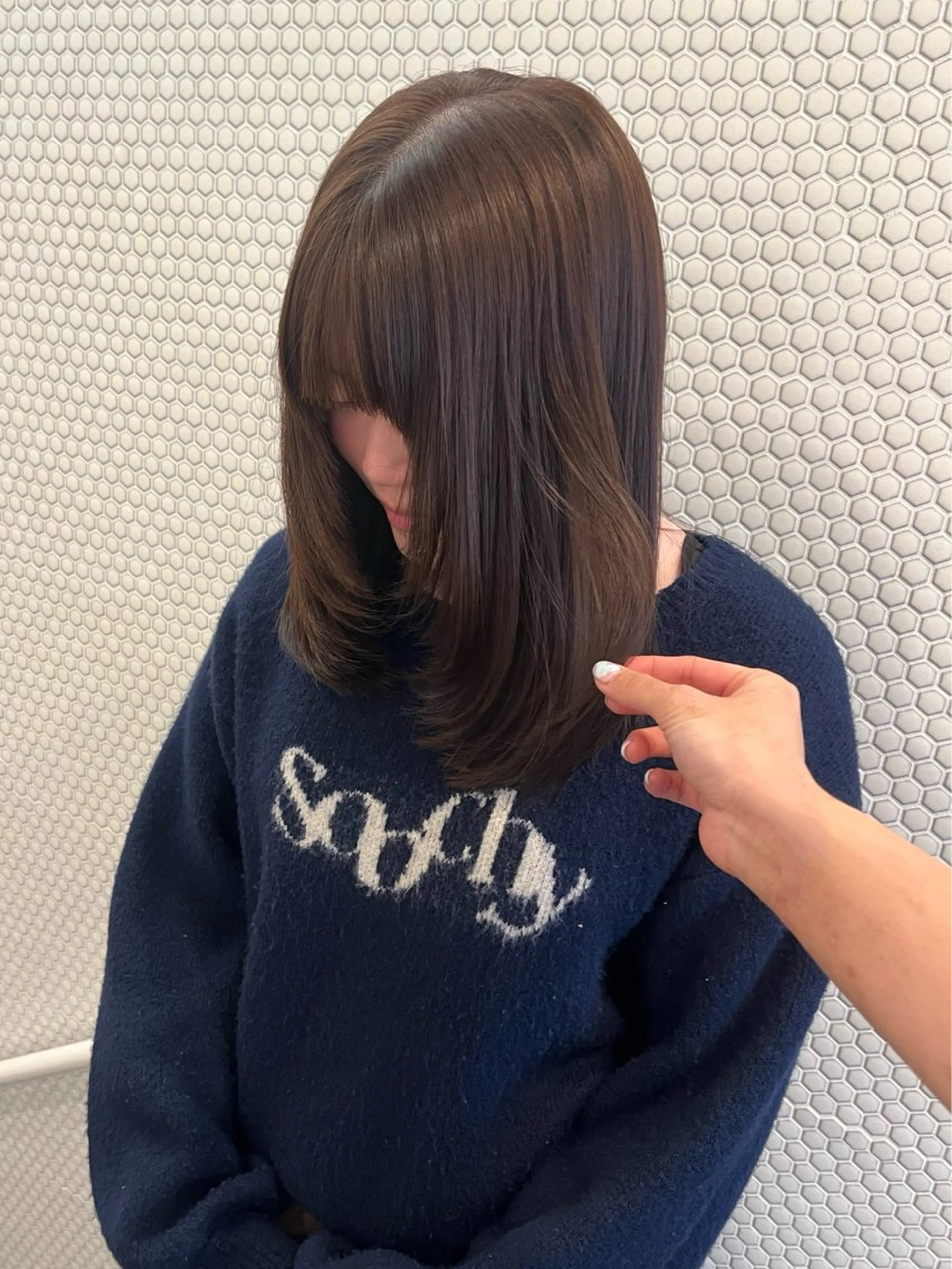 セミロング カラー ベージュカラー 髪質改善 レイヤーカット トリートメント 酸性ストレート カット ヘアカラー トリートメント 髪質改善/レイヤー/ ボブ/磯野史歩のヘアスタイル