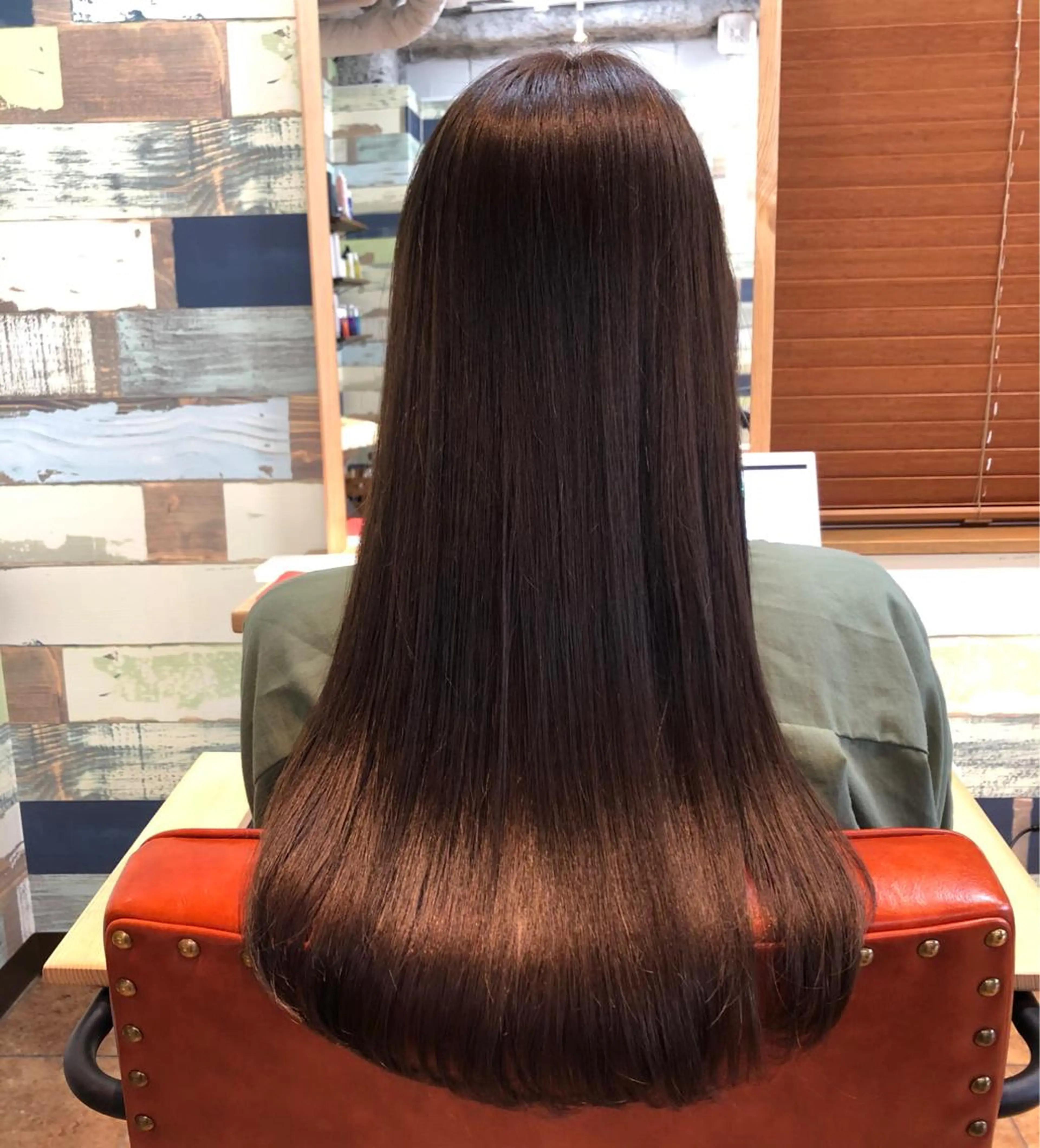 ロング 縮毛矯正 透明感カラー⭐️ 田嶋麗奈のヘアスタイル