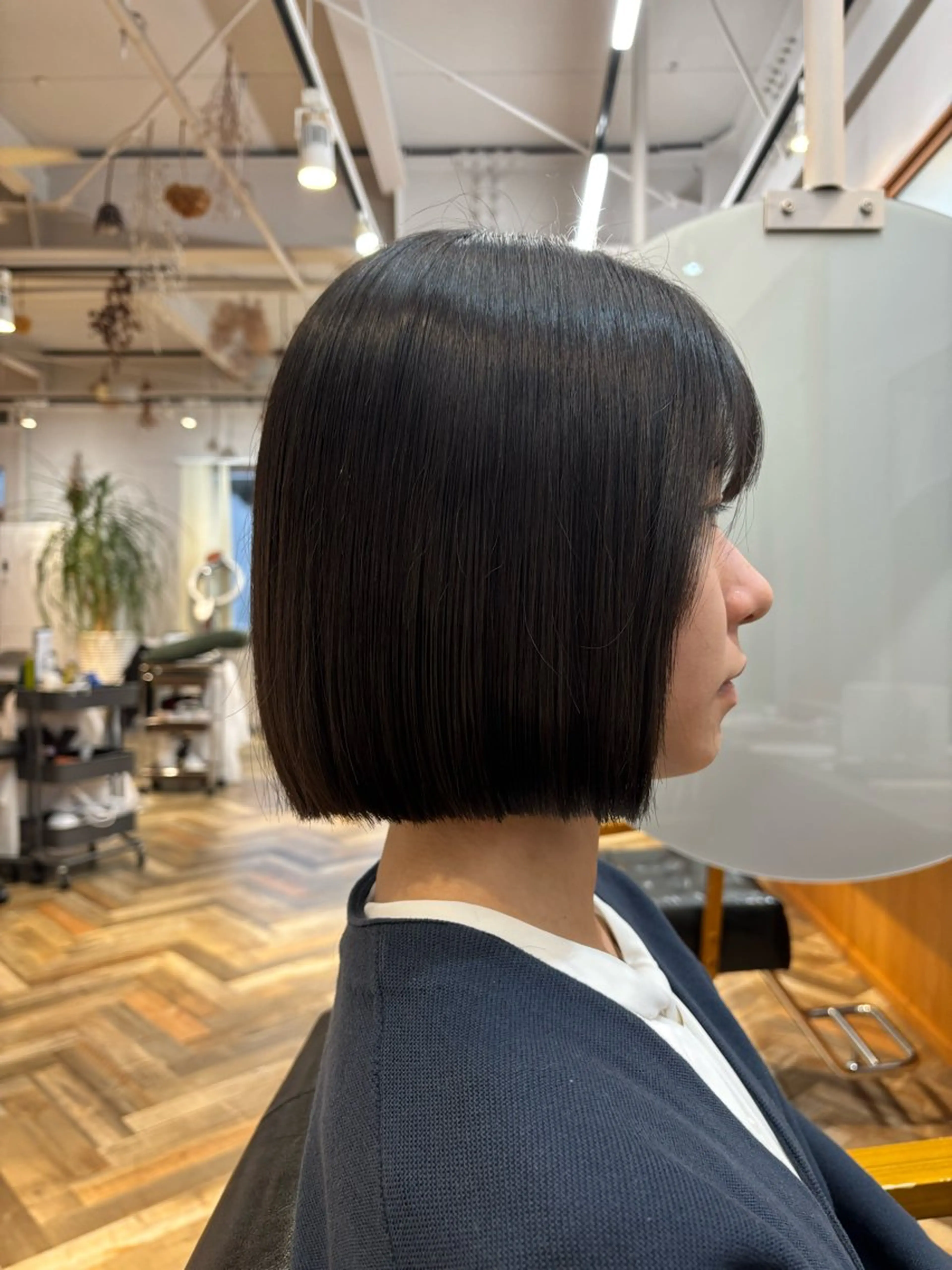 ショート ボブ ヘアカラー トリートメント 林 小夏のヘアスタイル