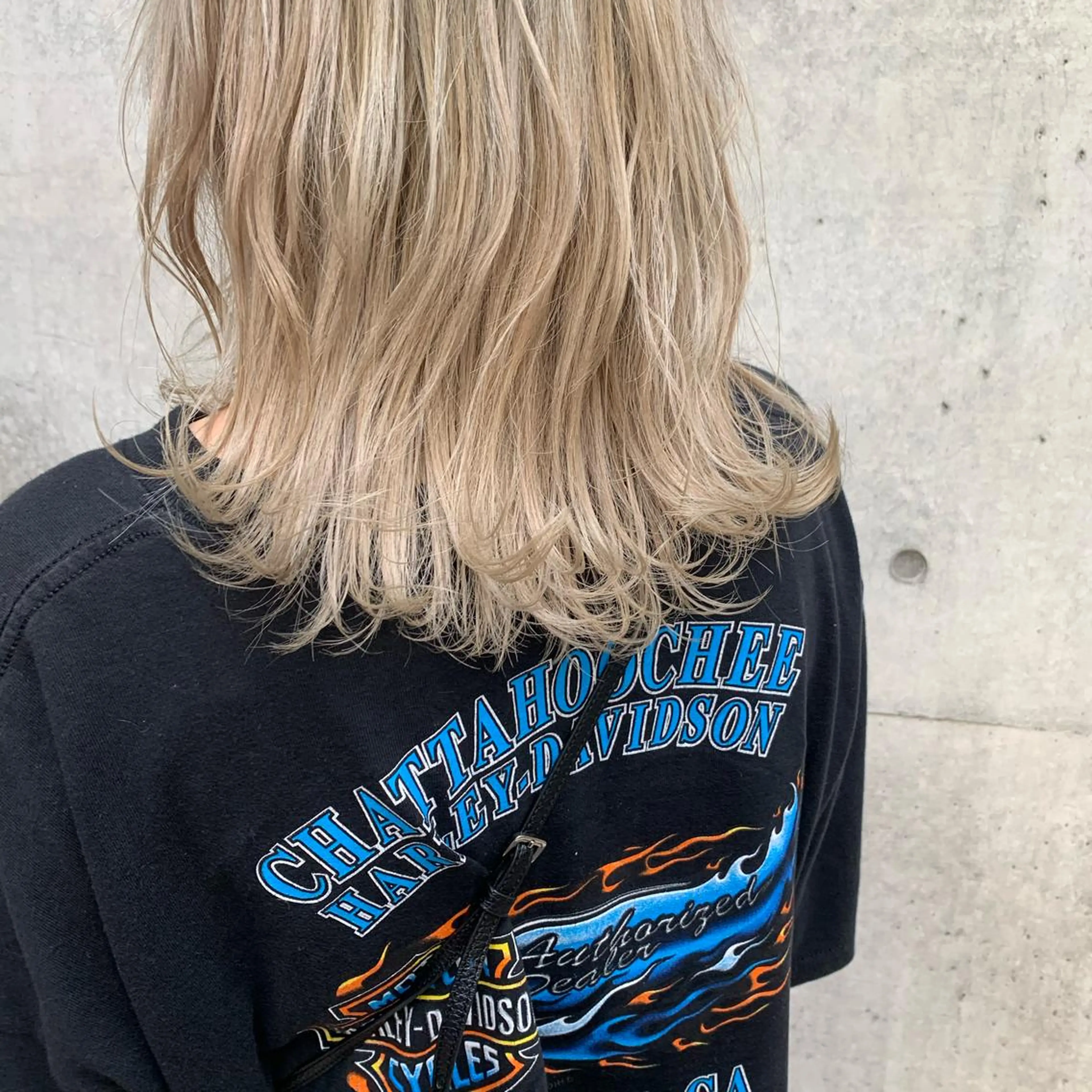 ミディアム カラー ベージュカラー ハイトーンカラー ハイトーンベージュ kimika🥑 メンズ/髪質改善のその他イメージ