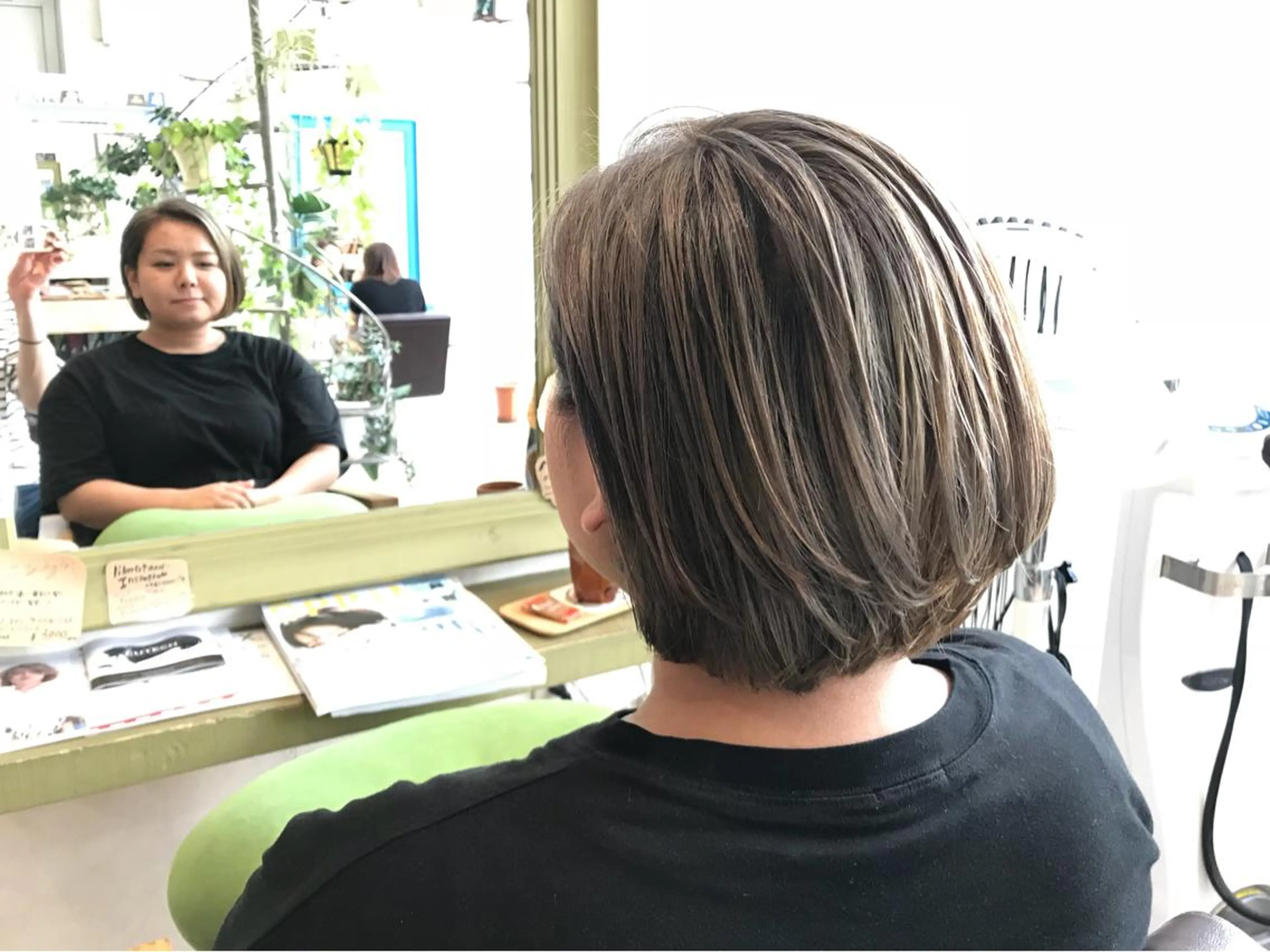 ショート カラー ブリーチ グレージュ メンズ指名多数!! SiLO 田島のヘアスタイル