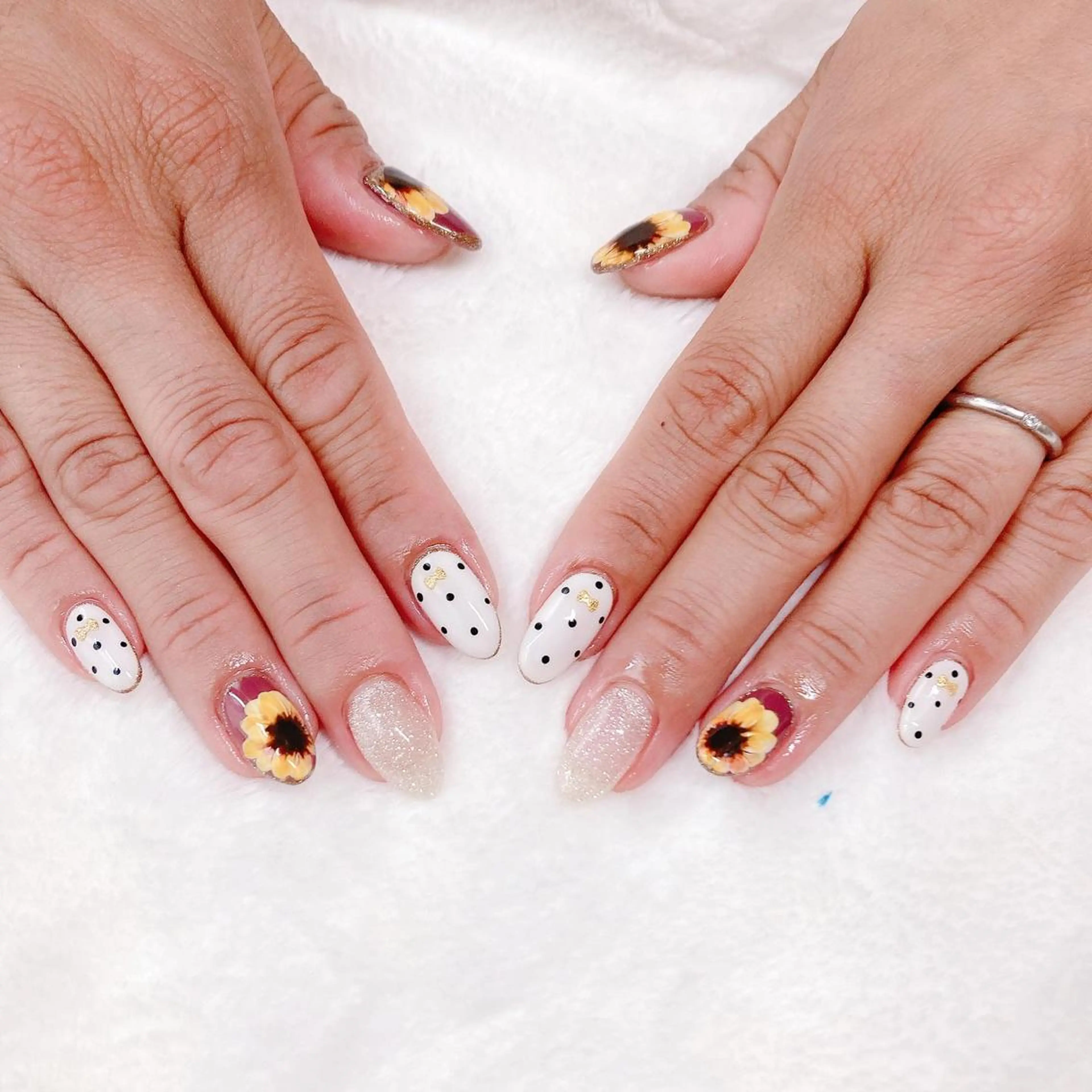 ネイル ハンドネイル 根津 綾子のネイルデザイン