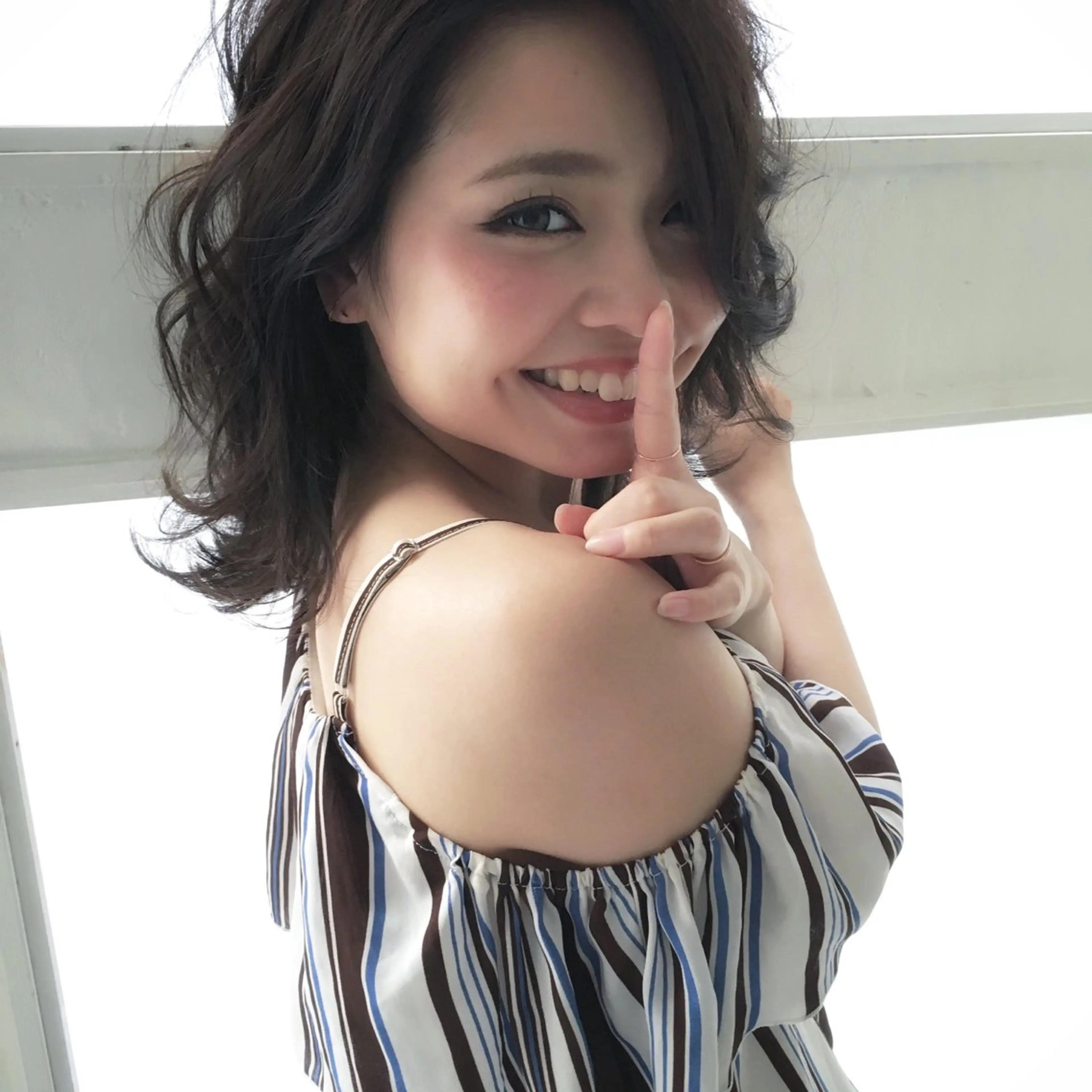 セミロング ショート/韓国ヘア 押本恵一のヘアスタイル