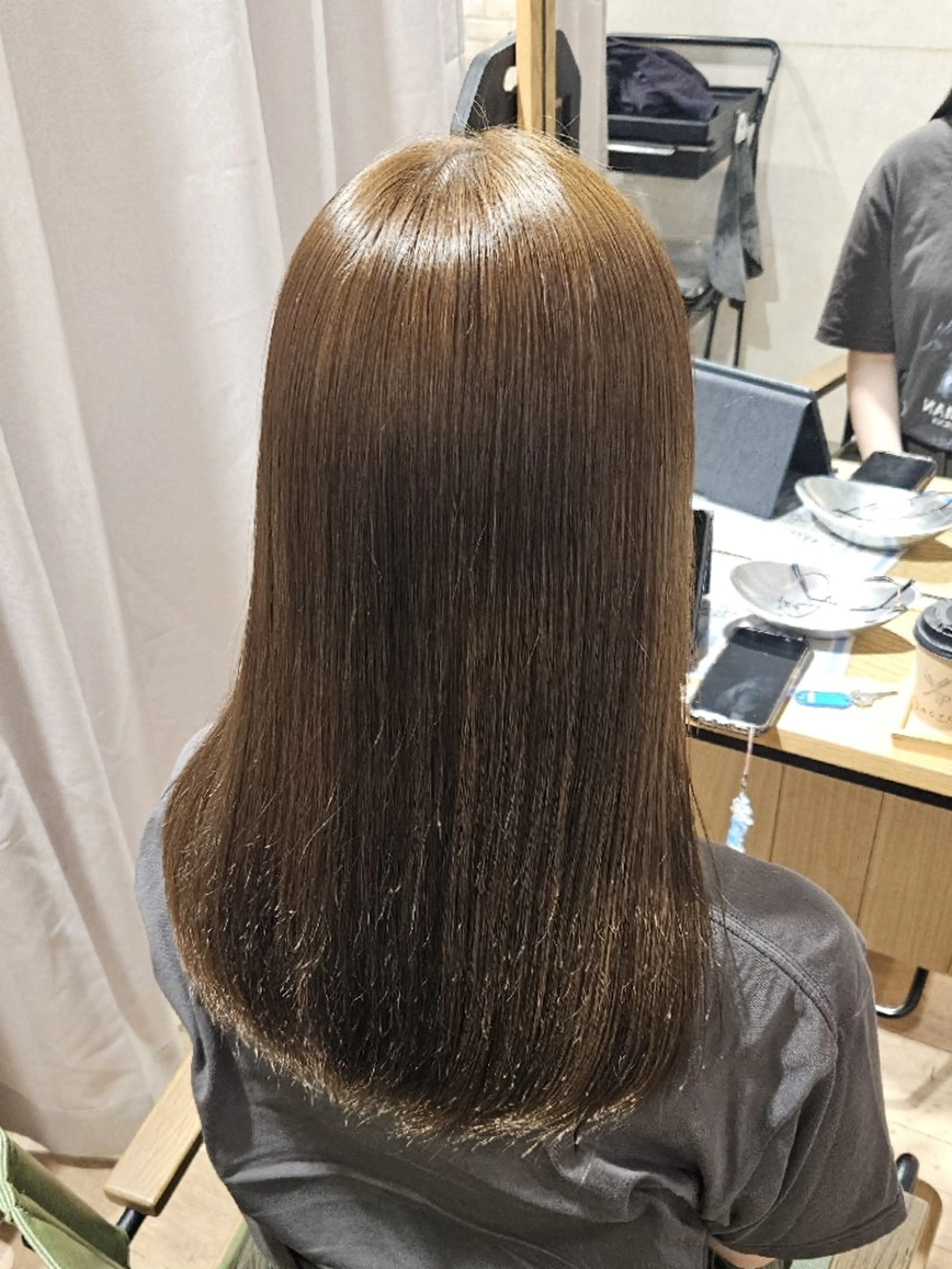 ロング カラー 外戸口未優利 /ケドグチミユリのヘアスタイル