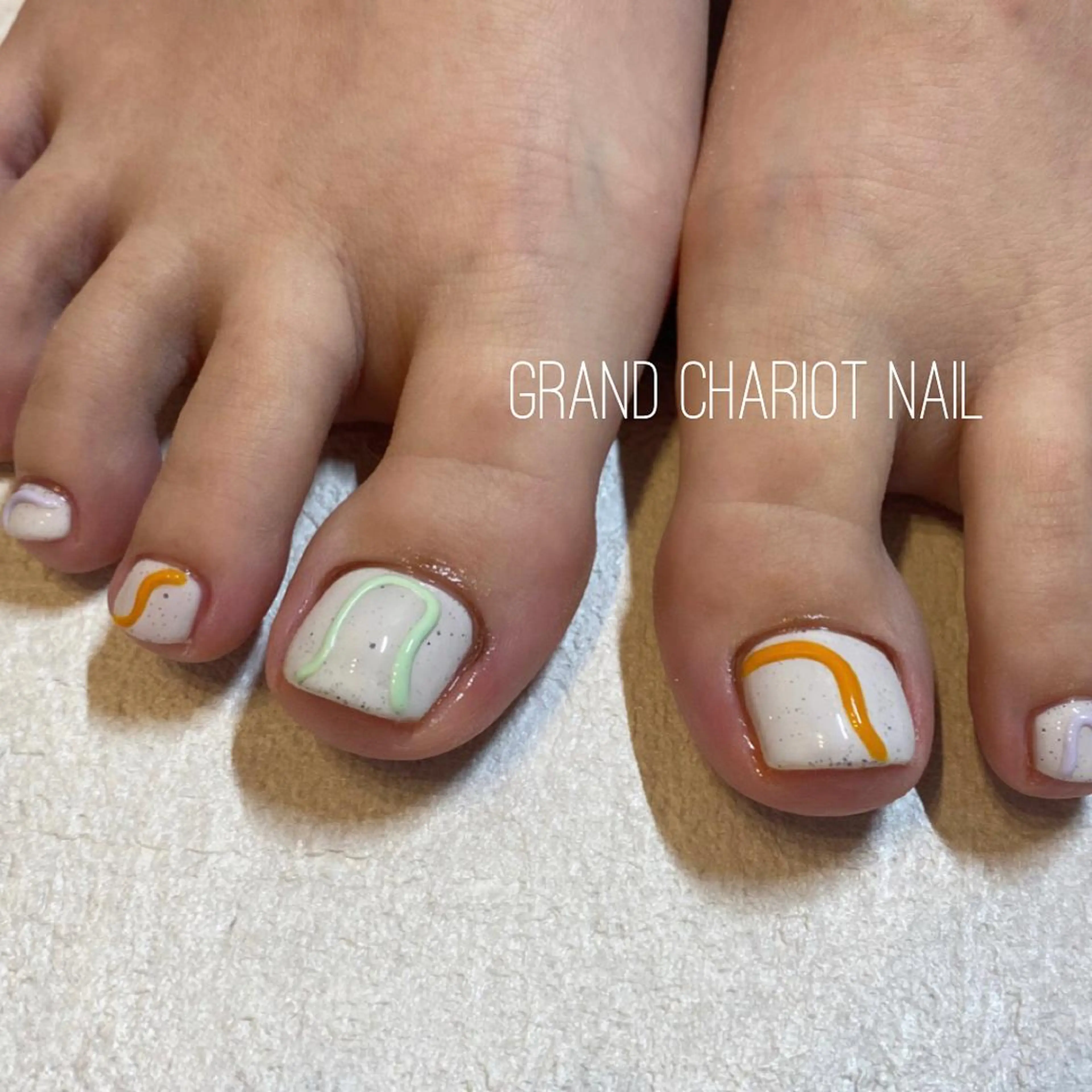 ネイル NORA nail UMEDA MAIのネイルデザイン