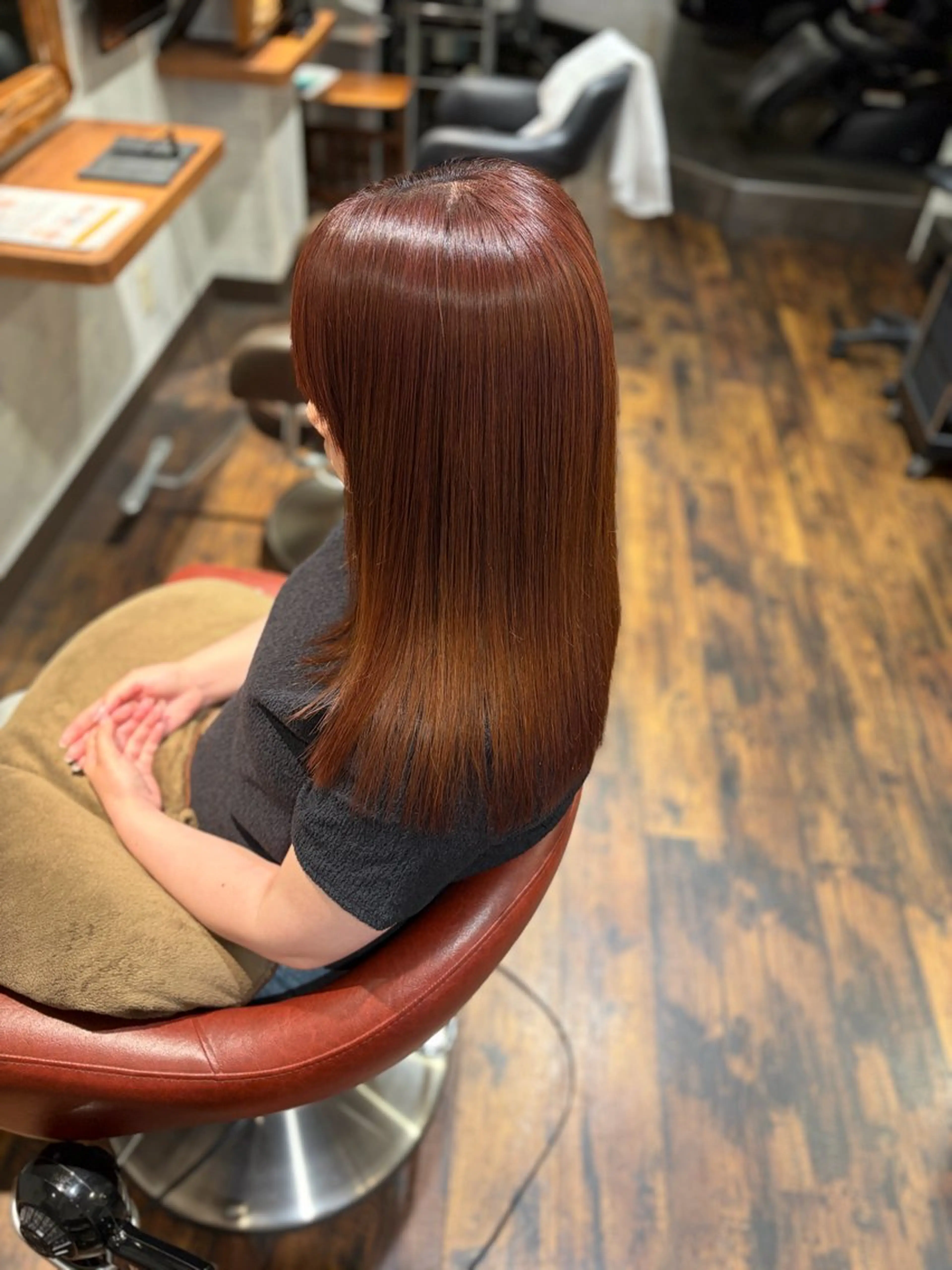 セミロング 縮毛矯正 ヘアカラー 縮毛矯正 ✨矯正口コミ4.9✨ 歴21年代表ヨシアキのヘアスタイル