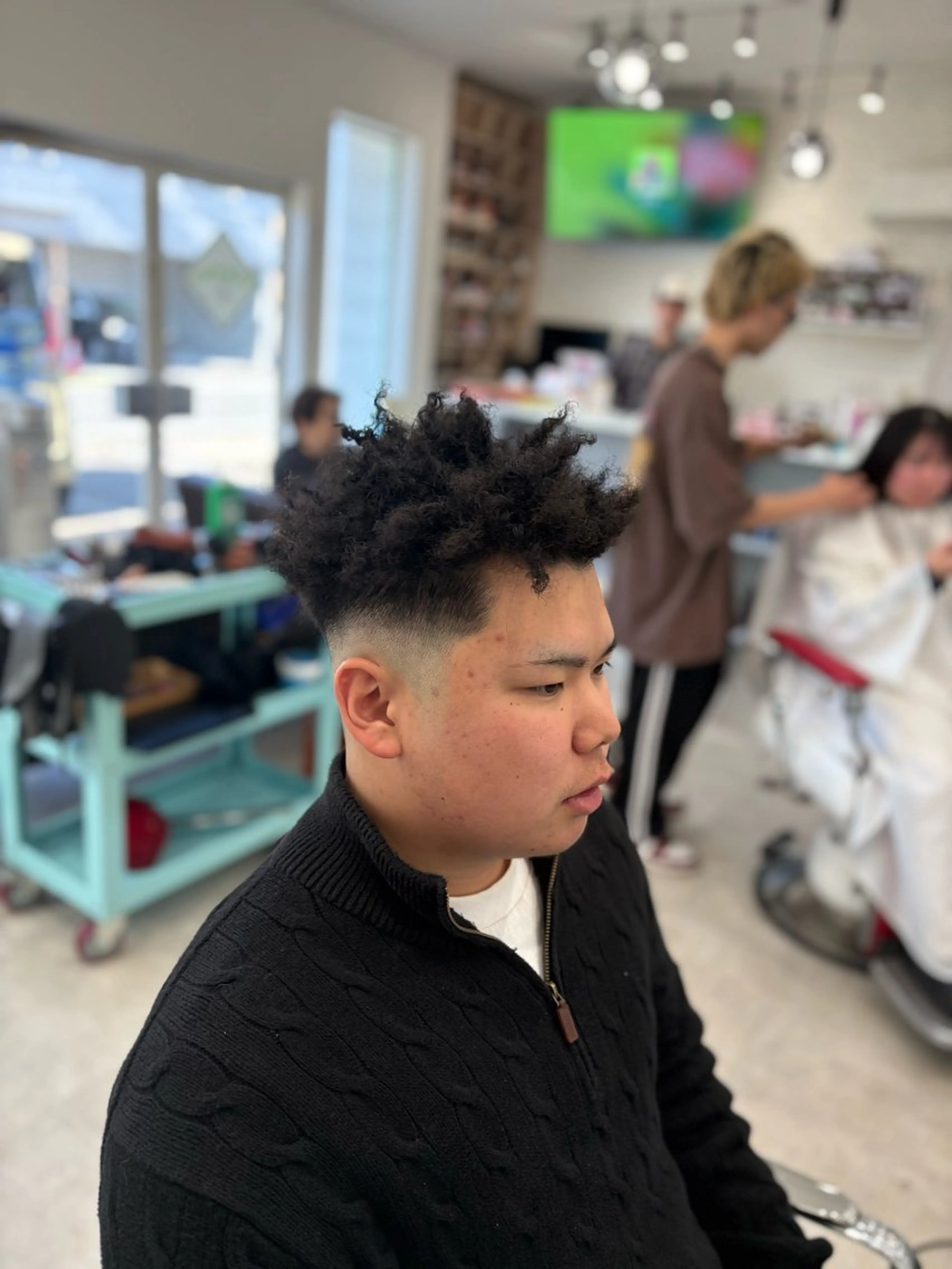 ショート パーマ メンズ カット パーマ 本間 颯太のヘアスタイル