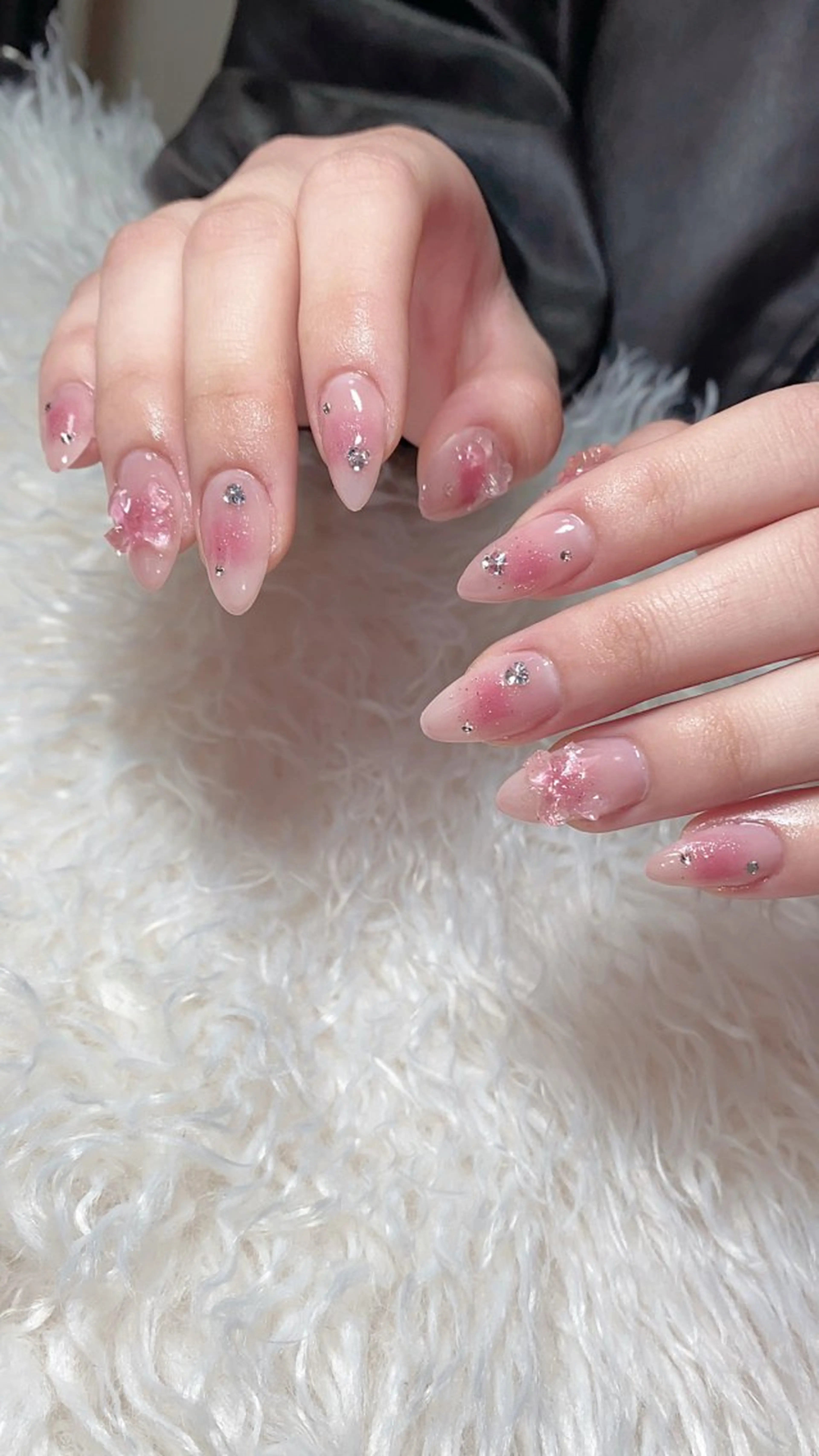 ネイル n o q r m. n a c h iのネイルデザイン