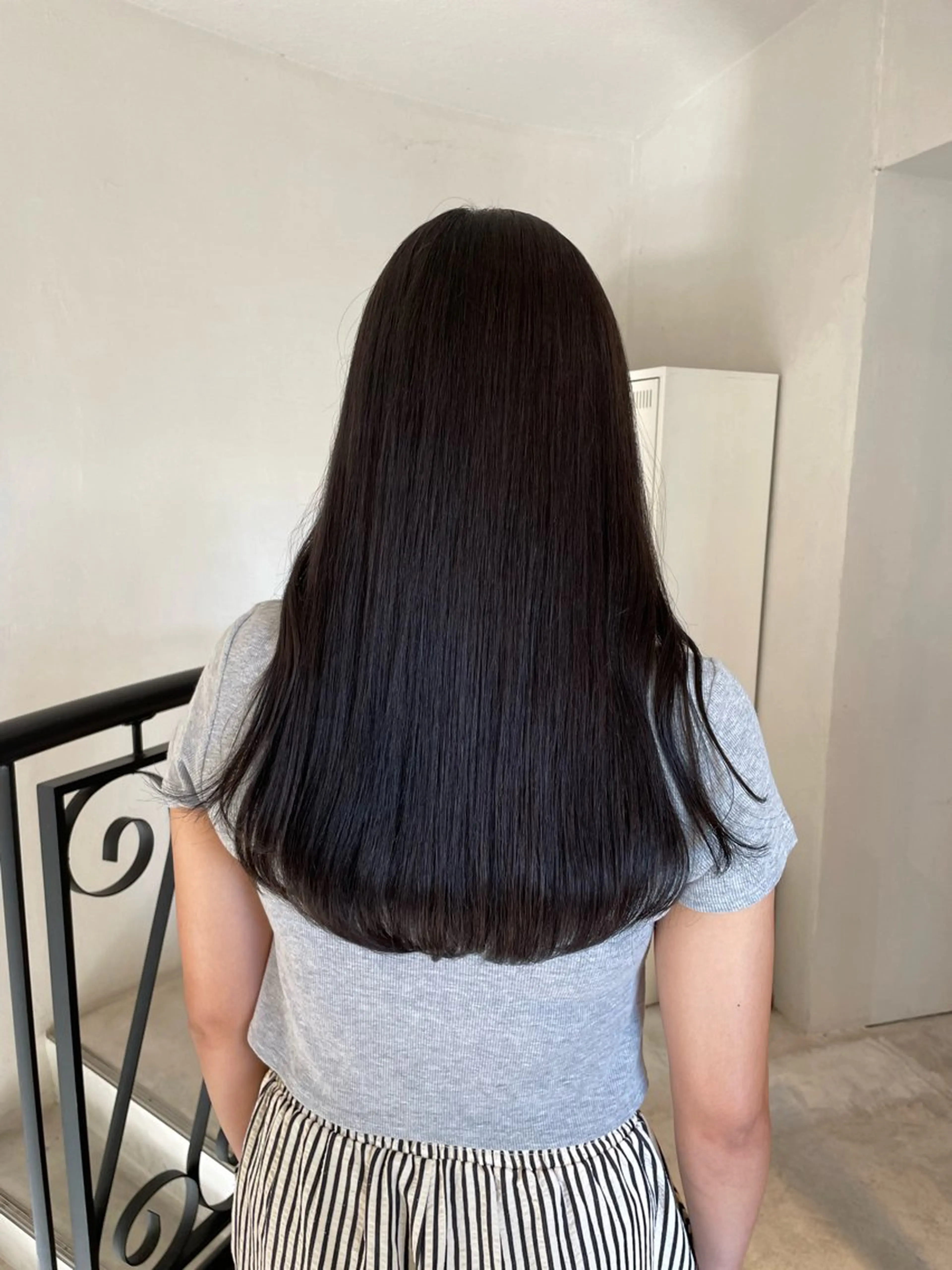 セミロング カラー FERIA桃山台🍑 𝕄𝕖𝕘𝕦のヘアスタイル