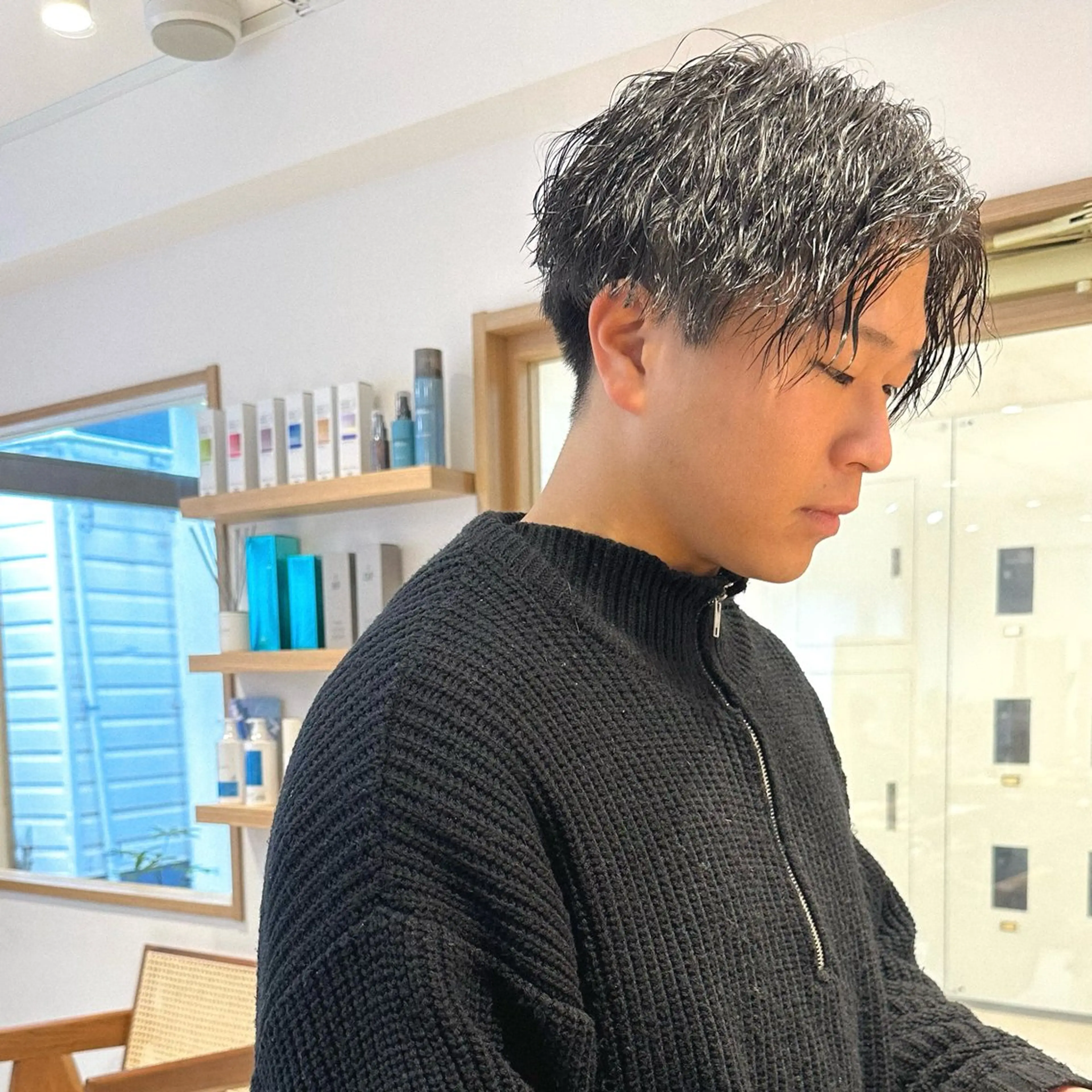 【🔥U-30メンズ限定🔥】☀️カット+ダメージ最小限パーマ☀️の写真