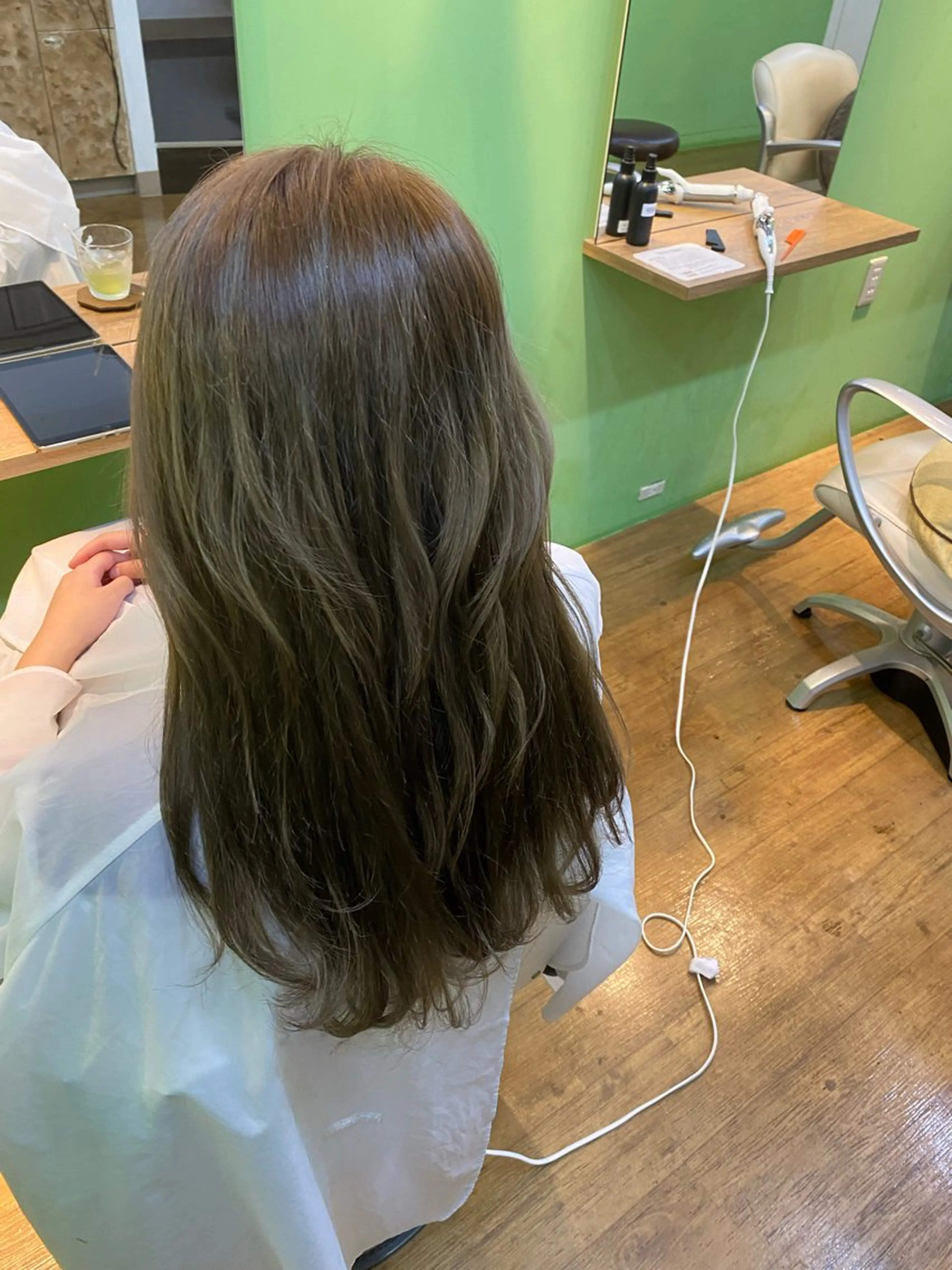 ロング カラー ベージュカラー ブリーチ 【エシカル】 HOSOMIのヘアスタイル