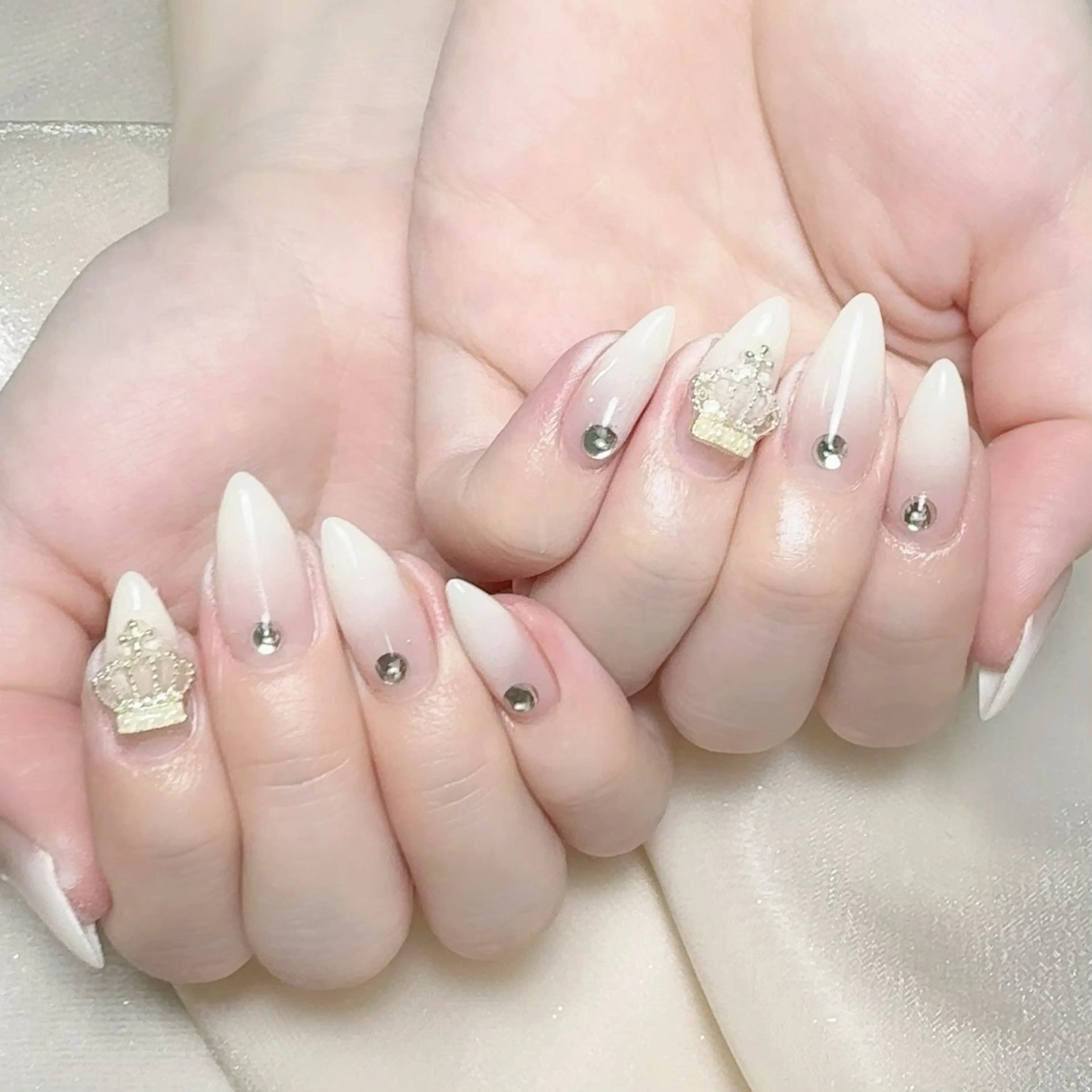 メンズ ネイル メンズ韓国風 アートネイル オーロラネイル ガーリー キラキラネイル ハンドネイル Nail salon 木にいるのネイルデザイン