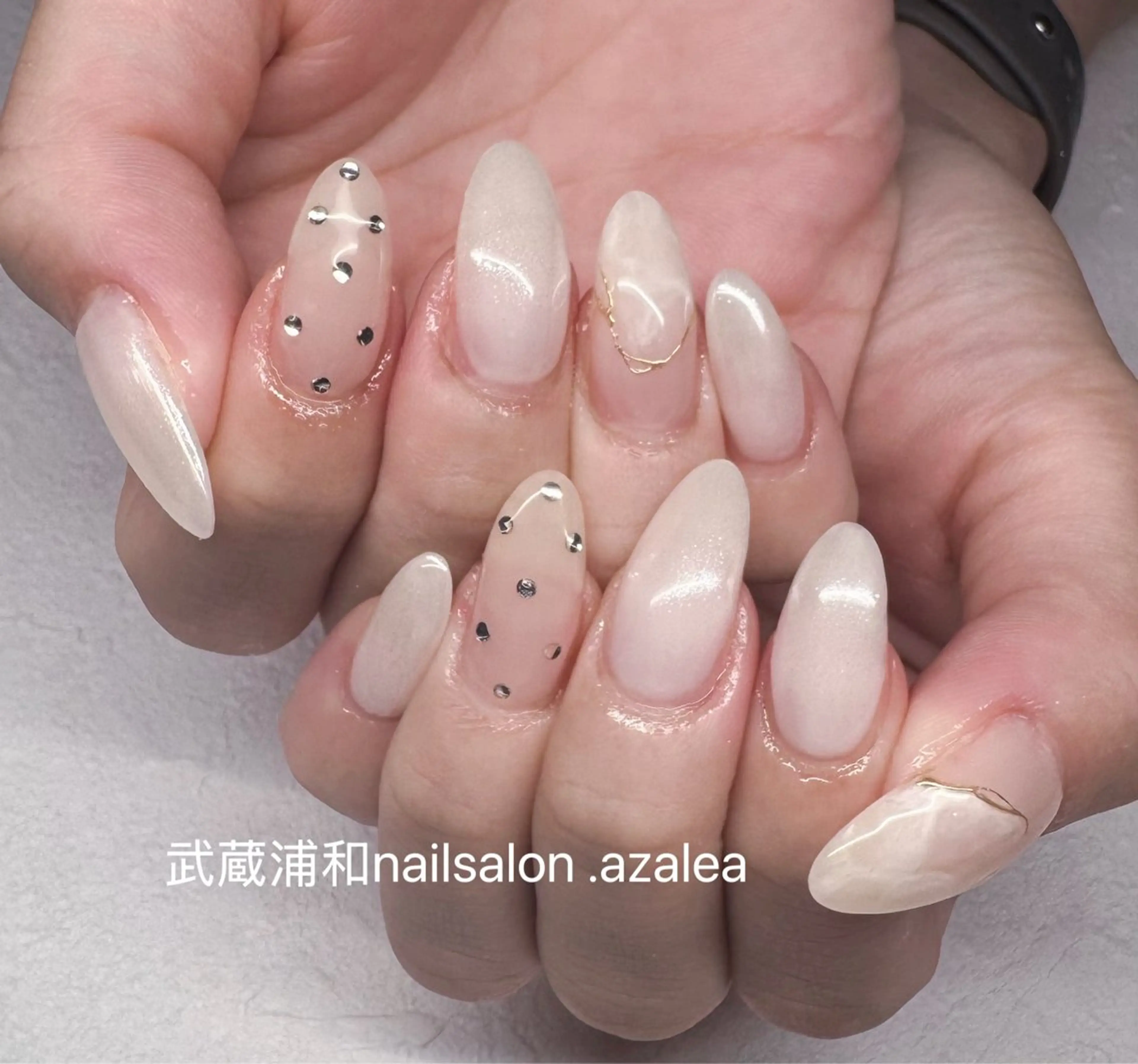 ネイル ハンドネイル R inのネイルデザイン