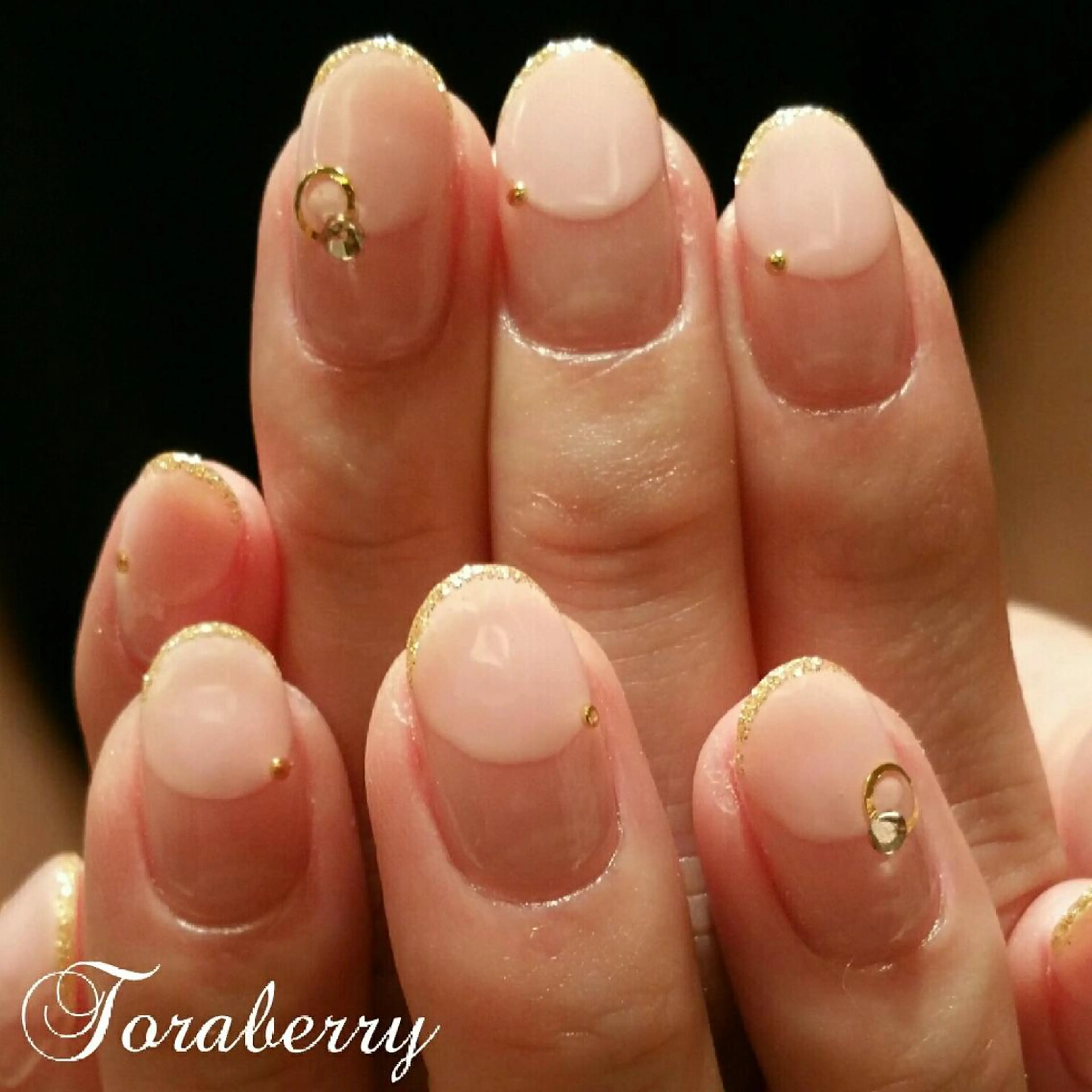 ネイル フレンチネイル ネイリスト なつみのネイルデザイン