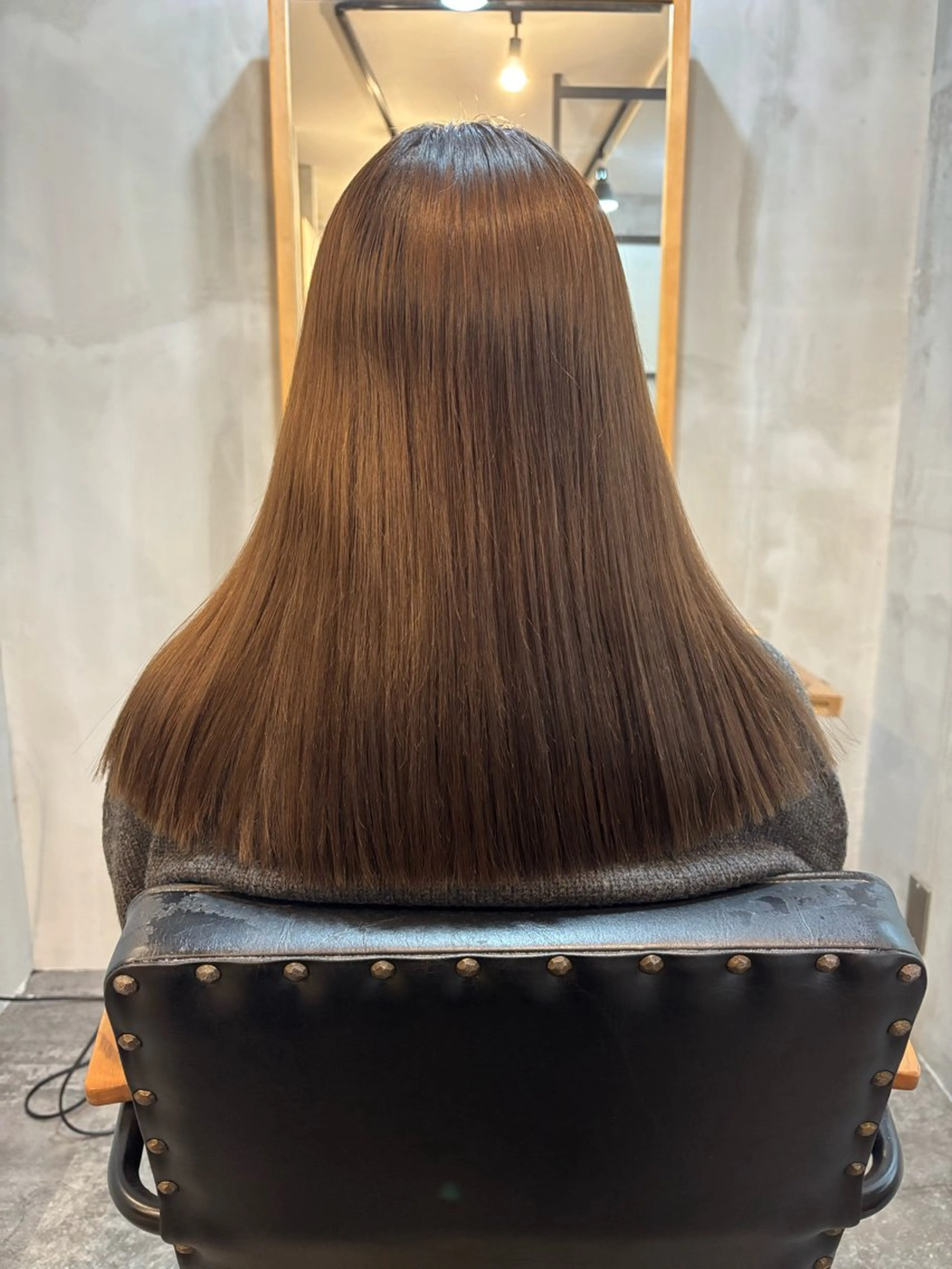 カット+アディクシーカラー全体の写真