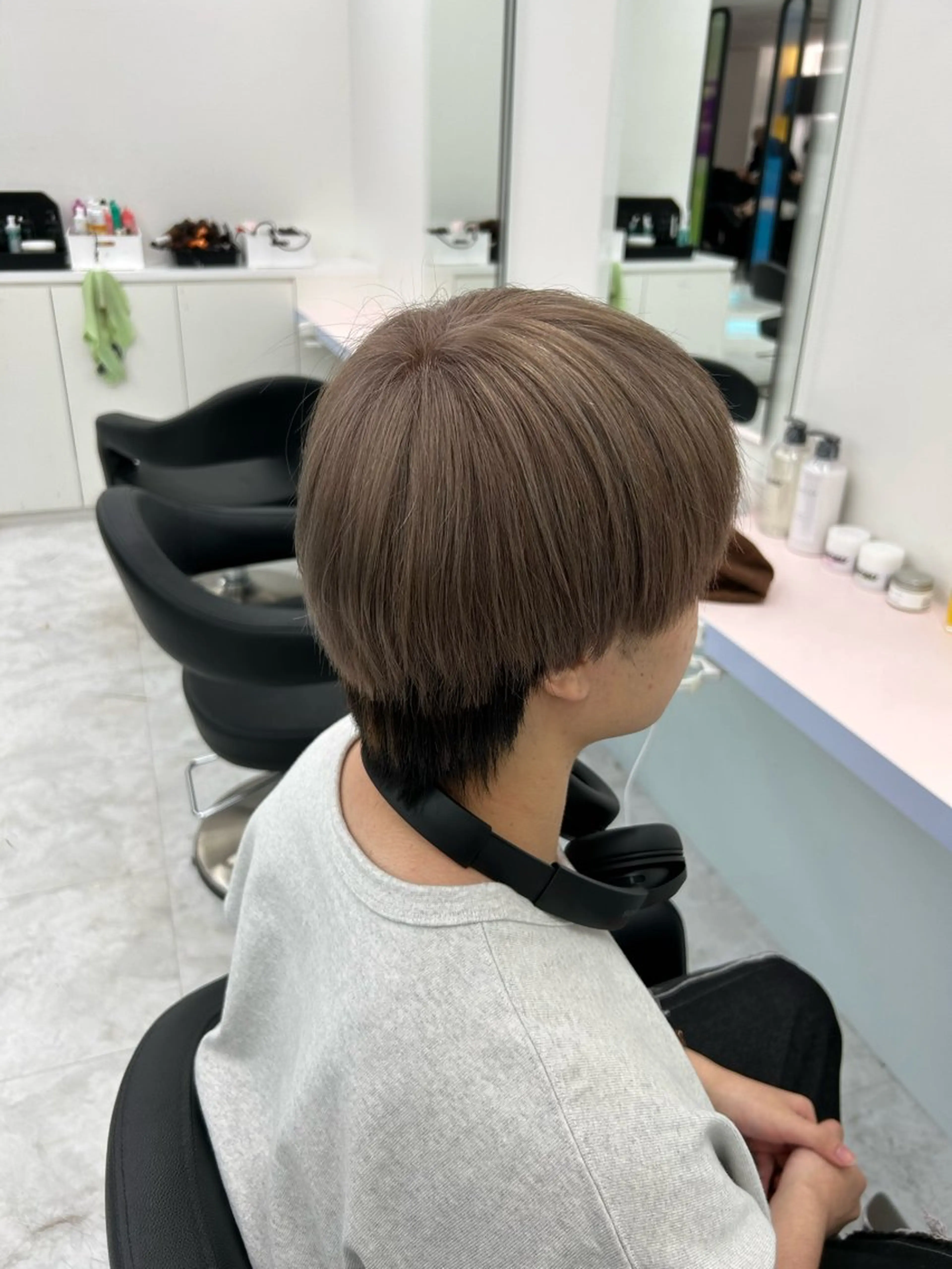 カラー メンズ ブリーチなしの達人 🌈KAITOのヘアスタイル