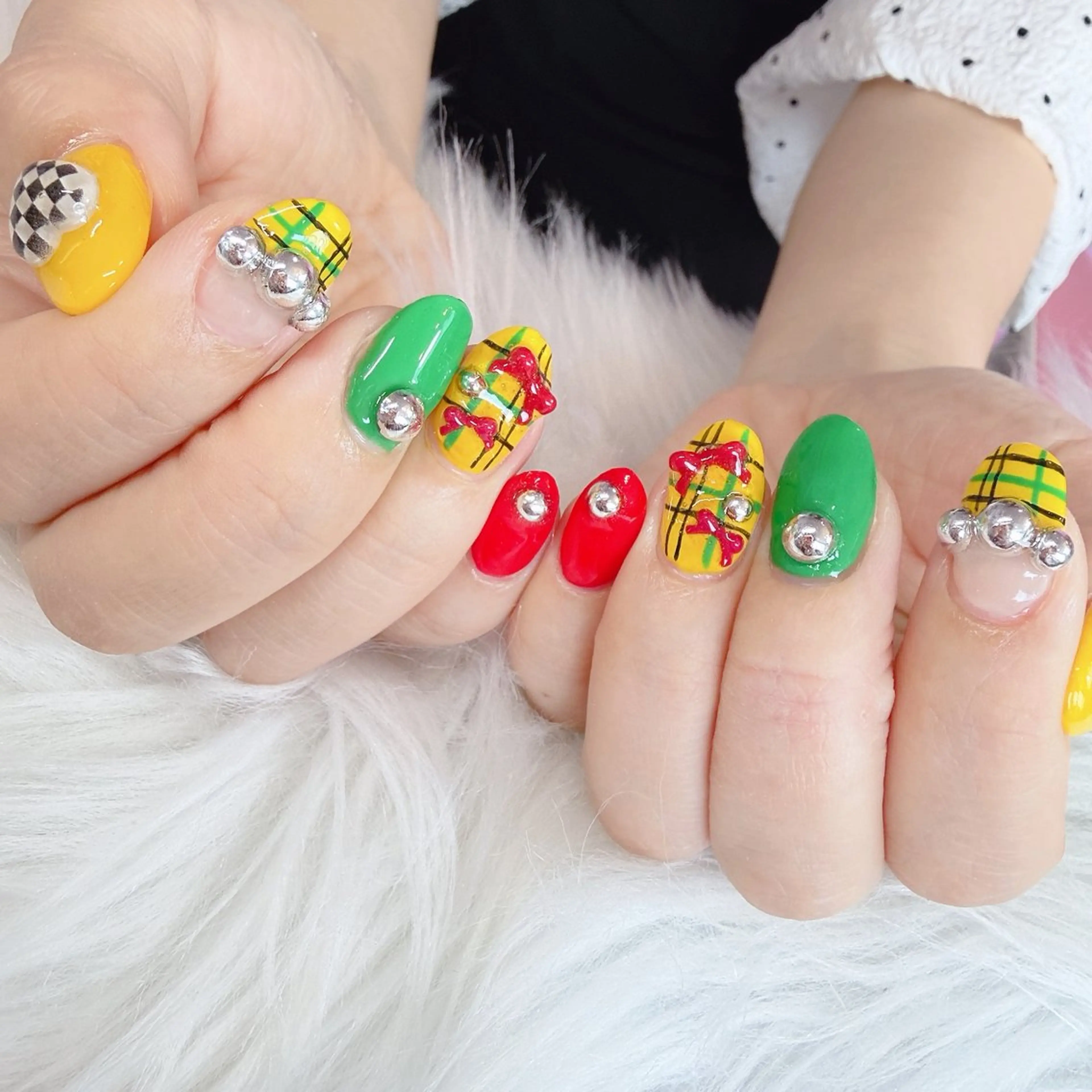 ネイル ハンドネイル MignonReve ♡EIMI🌈のネイルデザイン