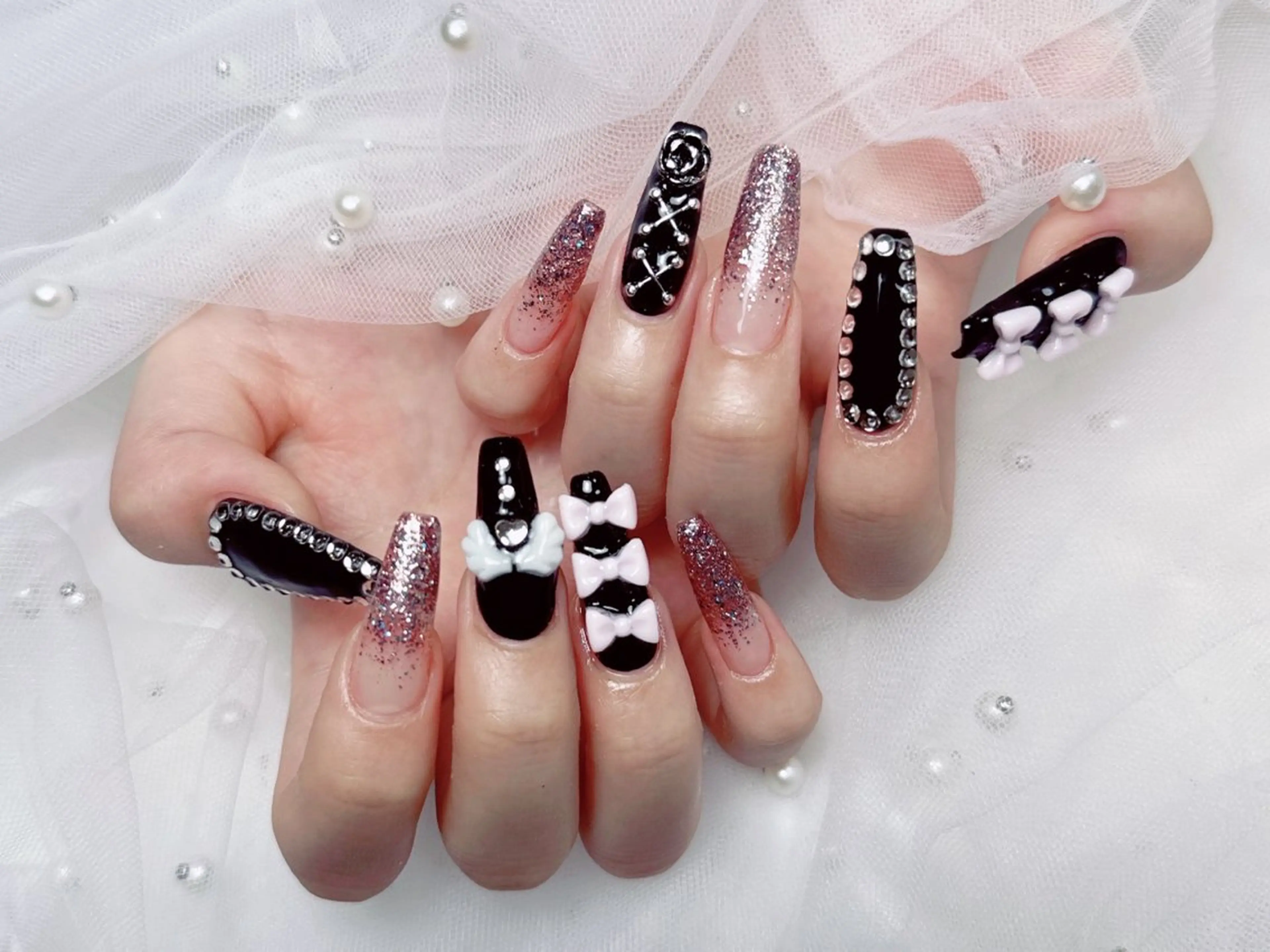 ネイル フレンチネイル ジェルネイル ハート 韓国ネイル マグネットネイル ネイルサロン lotusのネイルデザイン