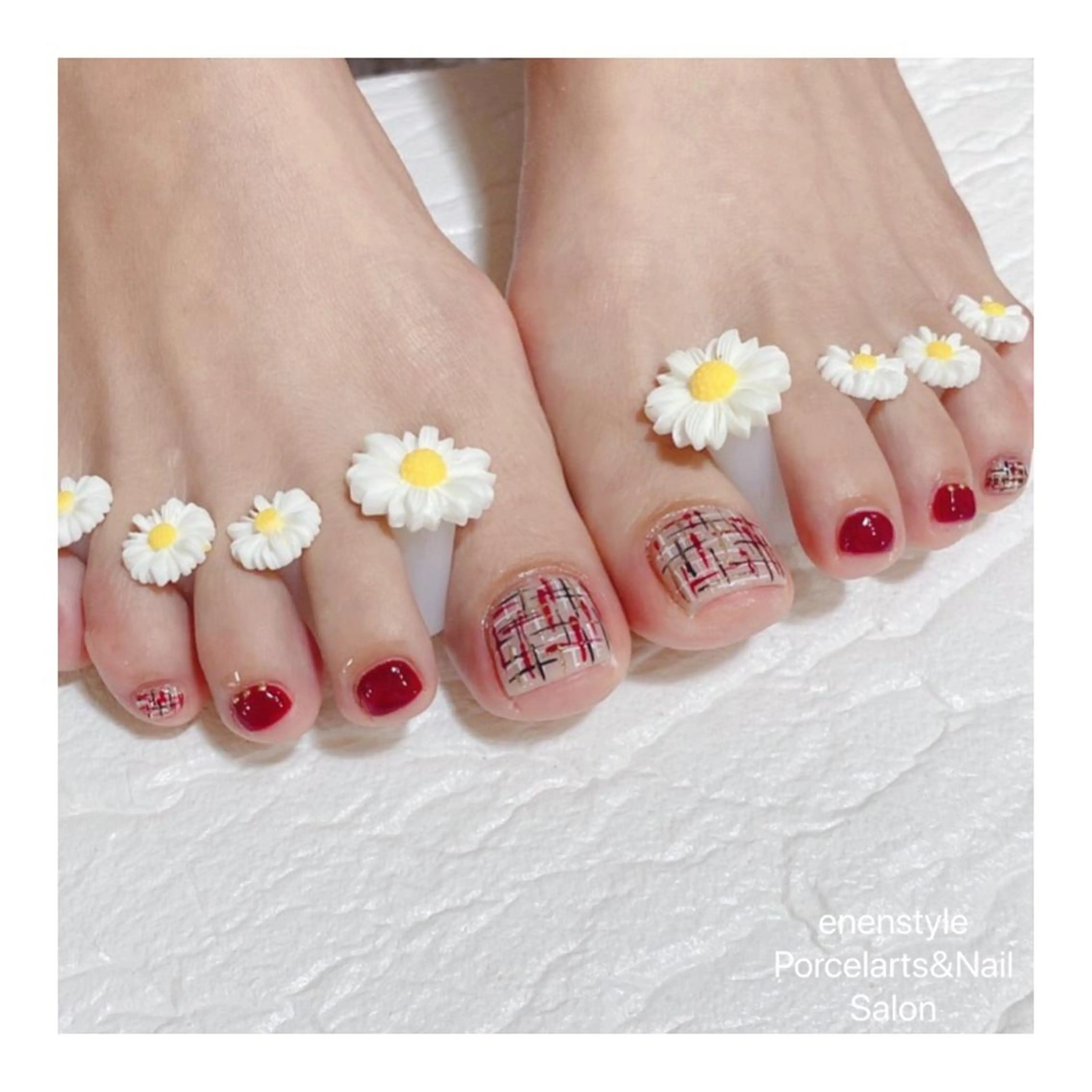 ショート ネイル 👑enen style👑のネイルデザイン