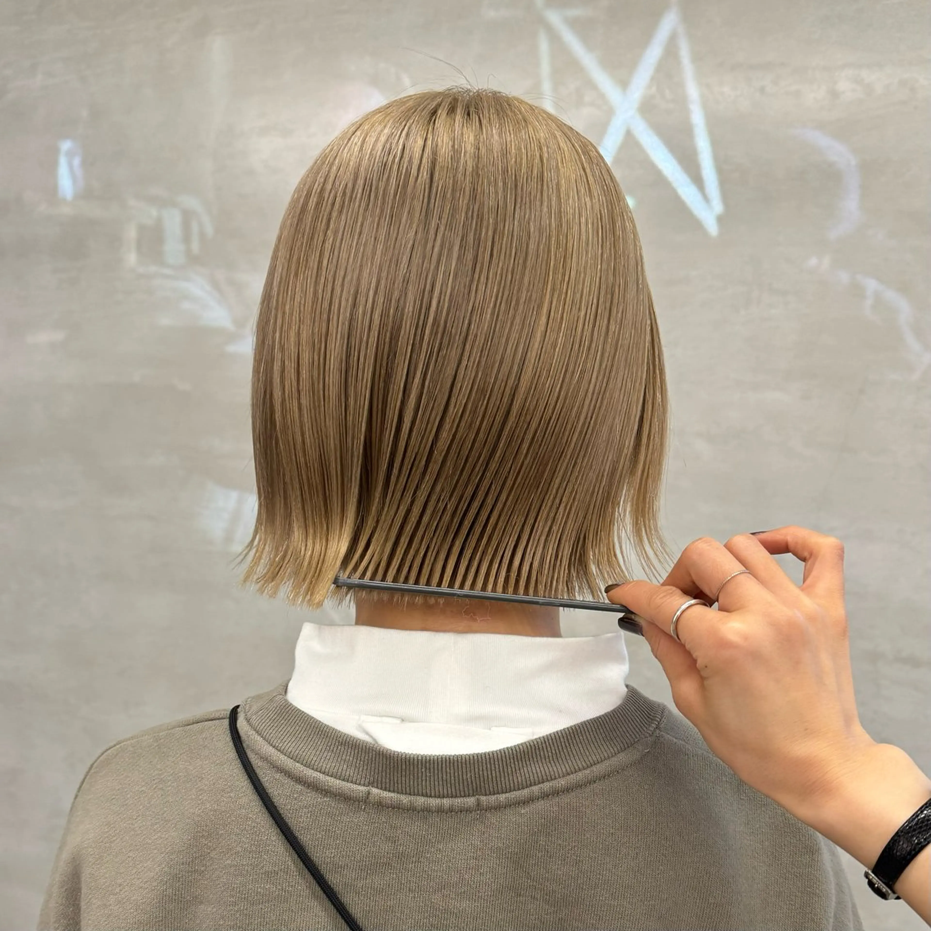 カラー ベージュカラー ブリーチ ハイトーンカラー ホワイトベージュ 【メンズ特化】 イマダナツミのヘアスタイル