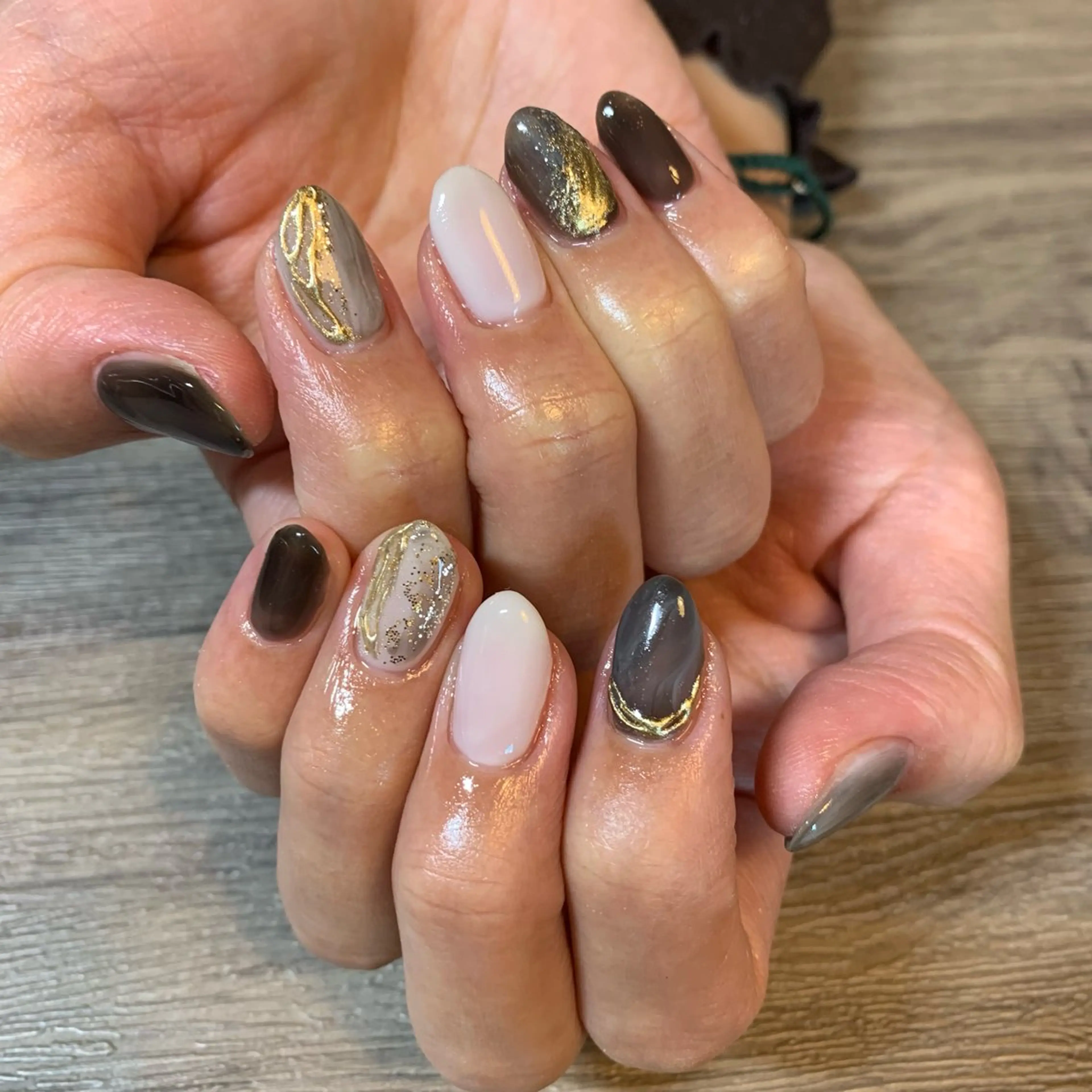 ネイル 稲垣 友里恵のネイルデザイン